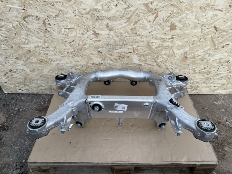 Подрамник задний BMW 8 G14 G15