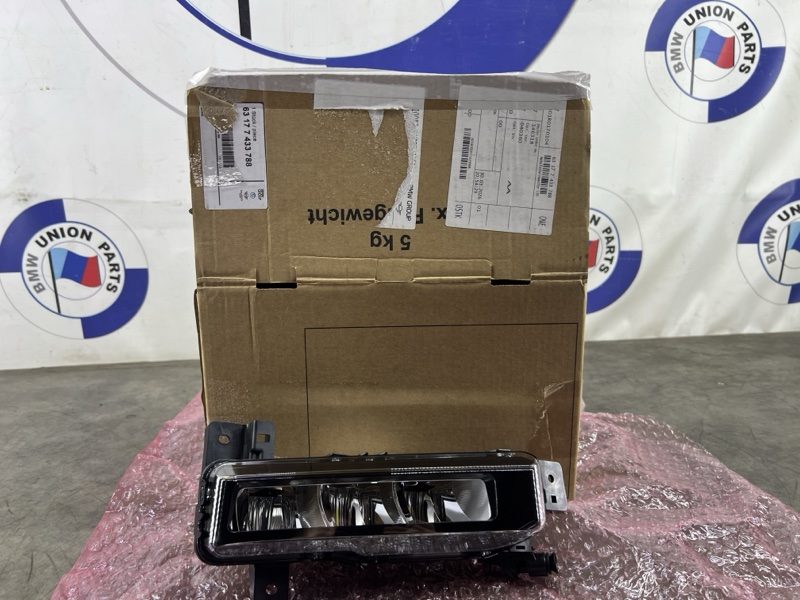 Фонарь противотуманный правый BMW 3 G20