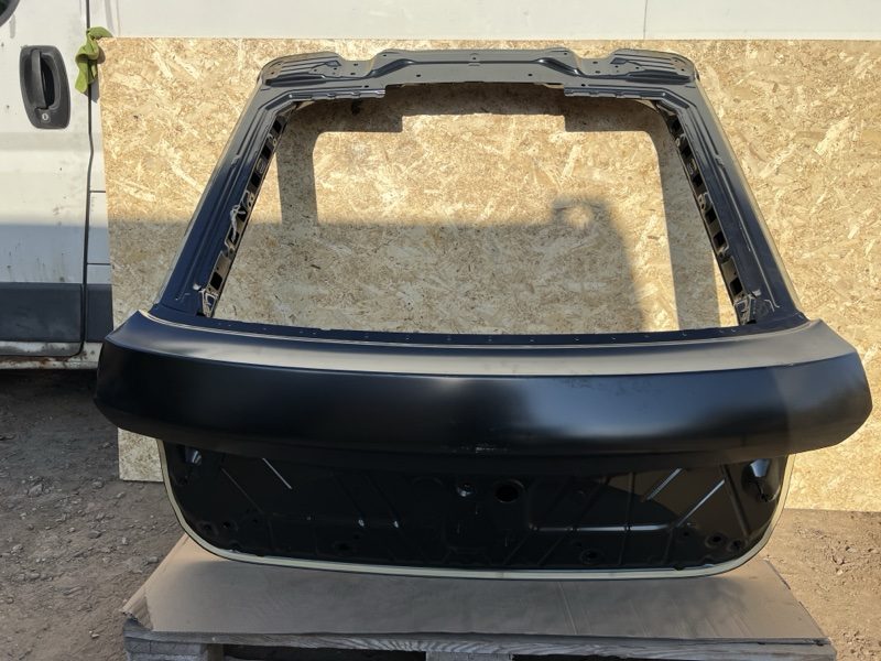 Крышка багажника BMW X6 G06
