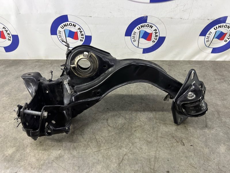 Кулак поворотный задний правый BMW X1 U11