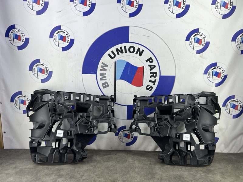 Крепление бампера BMW IX I20