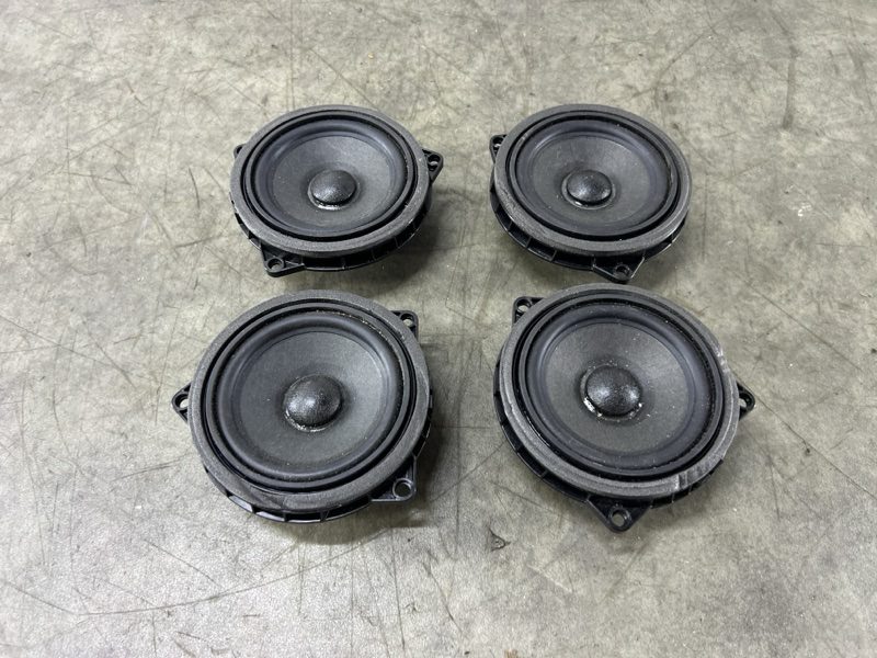 Динамик СЧ Harman Kardon BMW 3 G20 G21