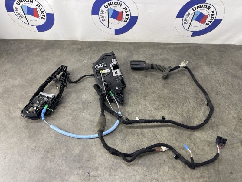Замок двери задний правый BMW 3 G20