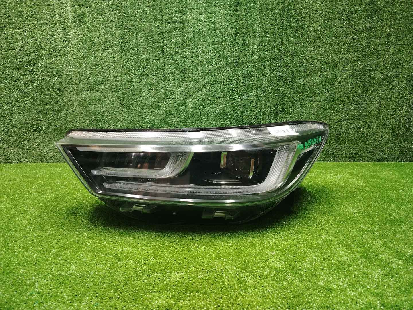 Фара левая Chery Tiggo 8 Pro Max (2022-н.в.) LED