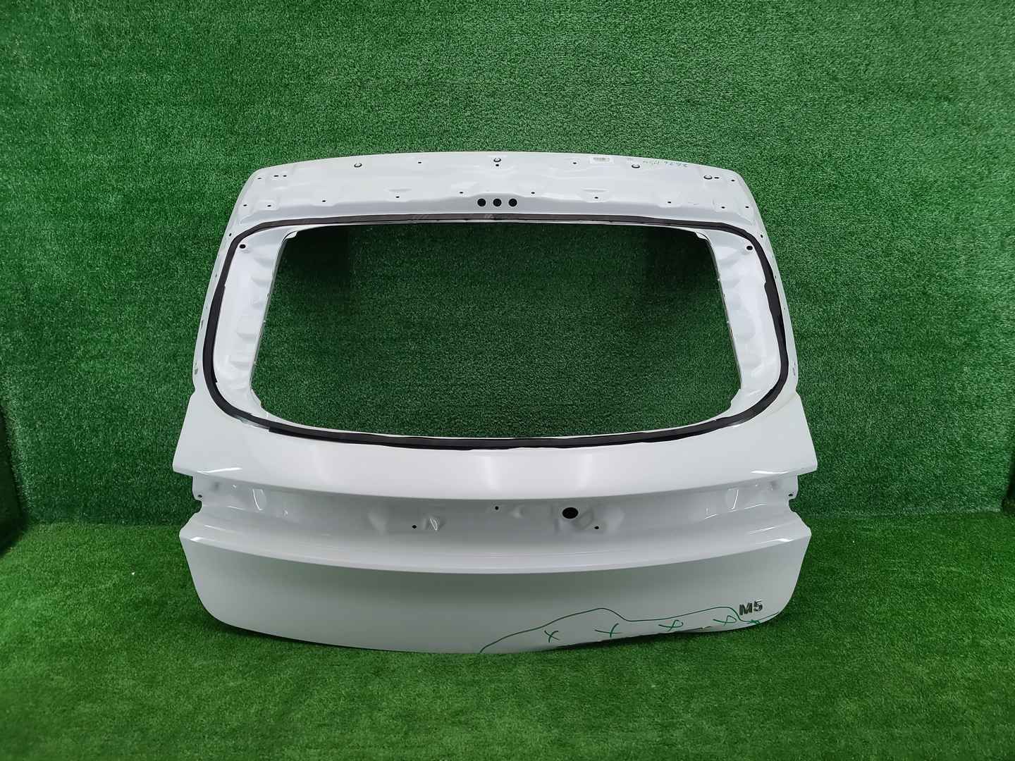 Крышка багажника Aito M5 (2022-н.в.)