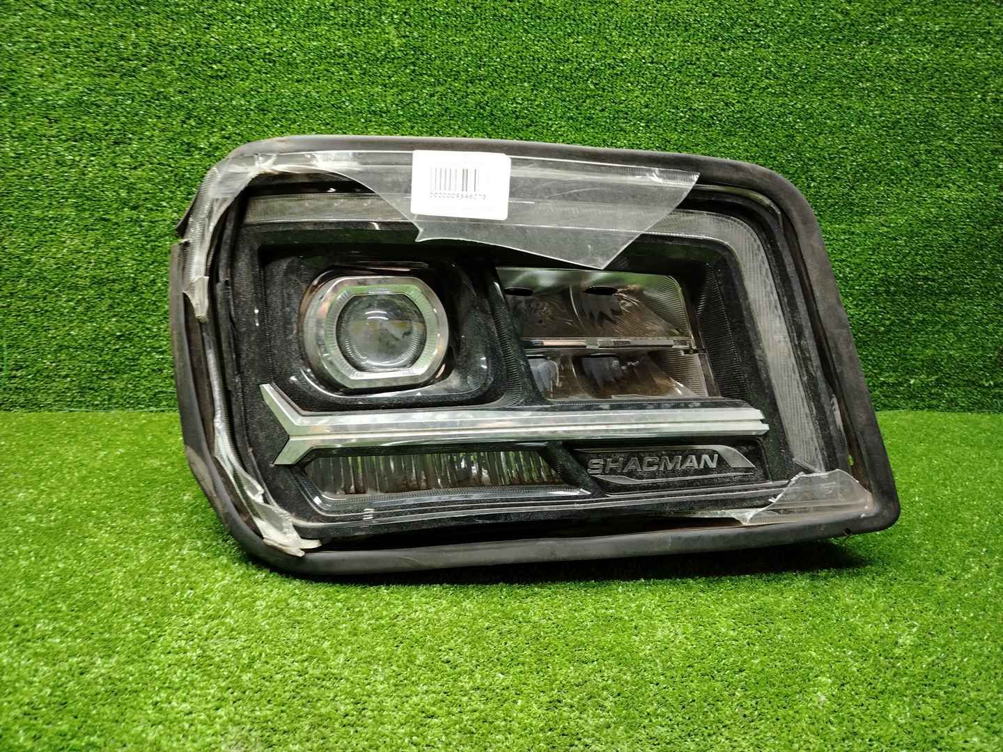 Битая Фара правая Shacman X3000 X5000 (22-нв) LED