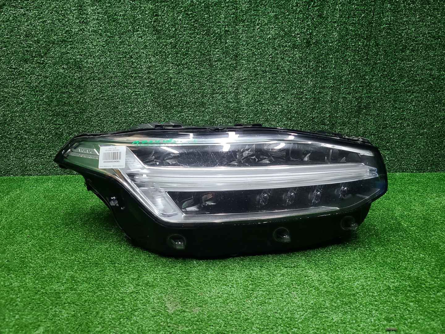Фара правая Volvo XC90 2 (2014-2019) LED