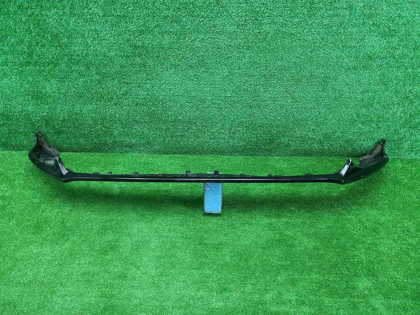 Юбка переднего бампера Geely Tugella (2022-2024)