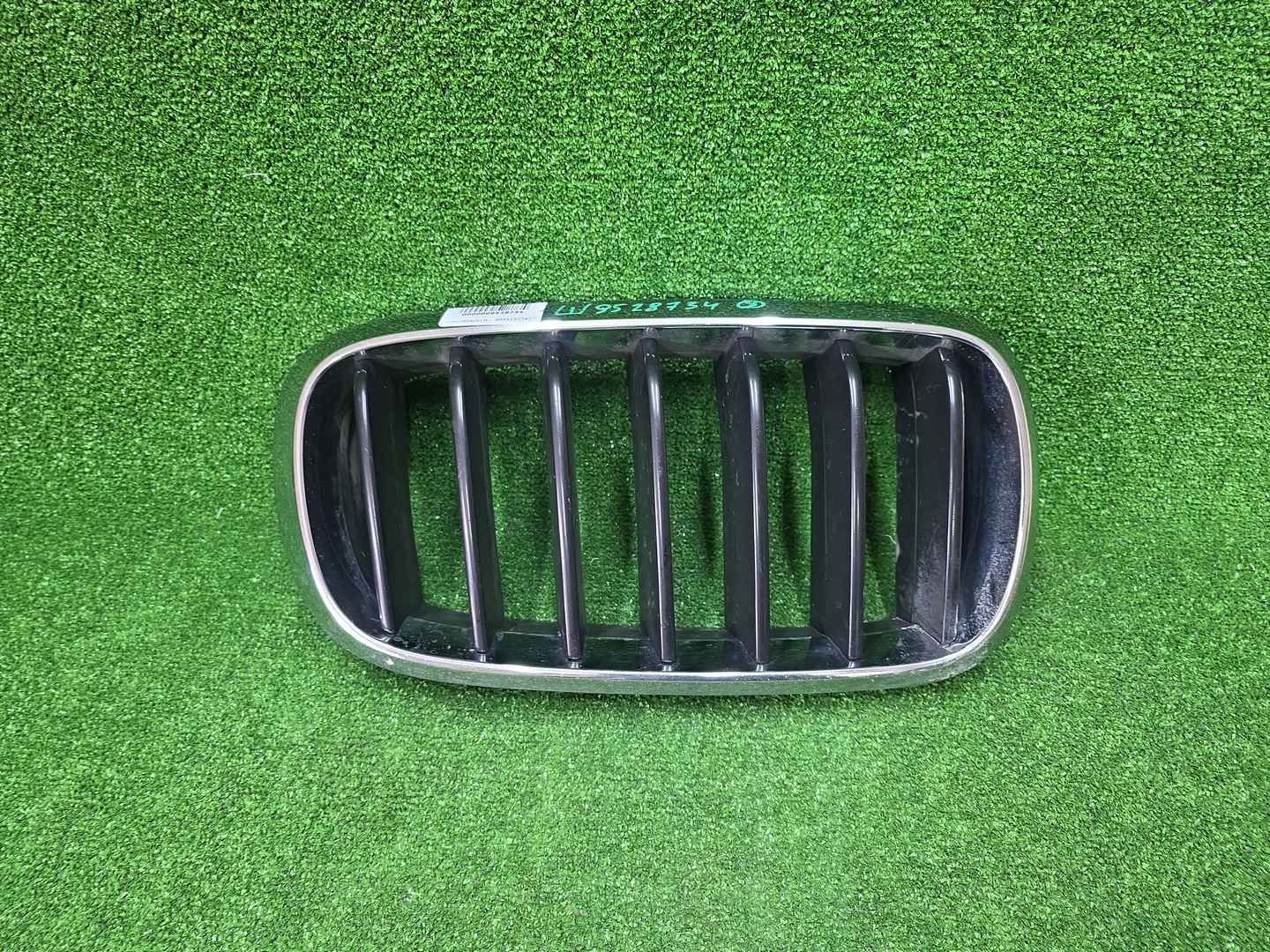 Решетка радиатора правая BMW X5 F15 X6 F16 (13-18)