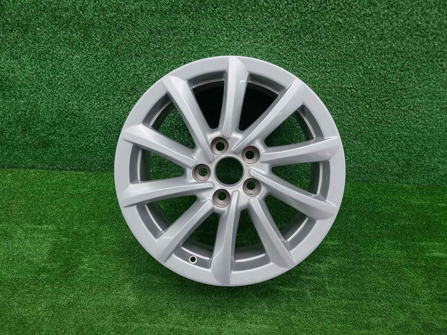 Диск литой R17 Toyota Camry xv70 (2017-2024)
