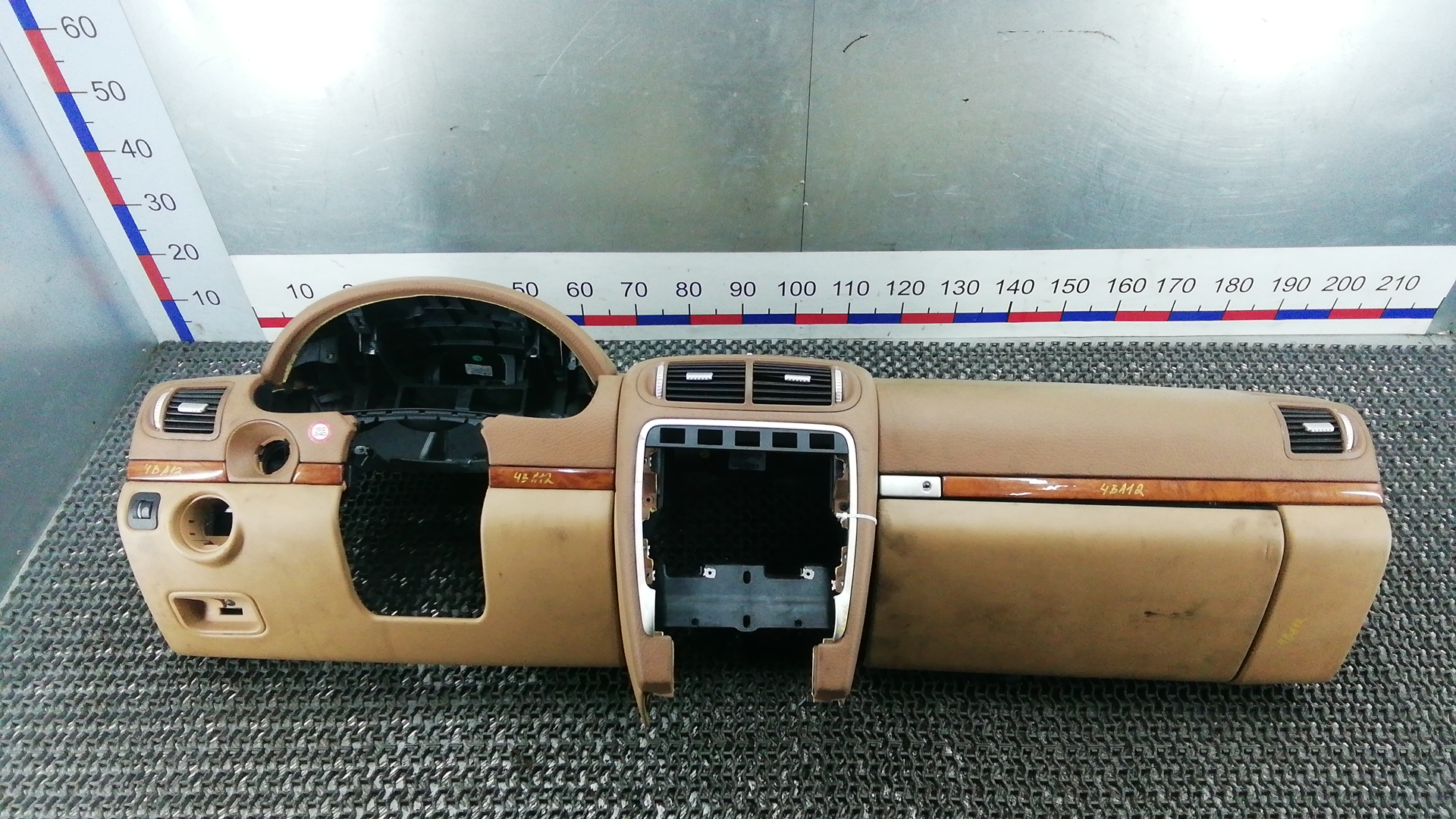 Панель приборов (торпедо) Porsche Cayenne 1