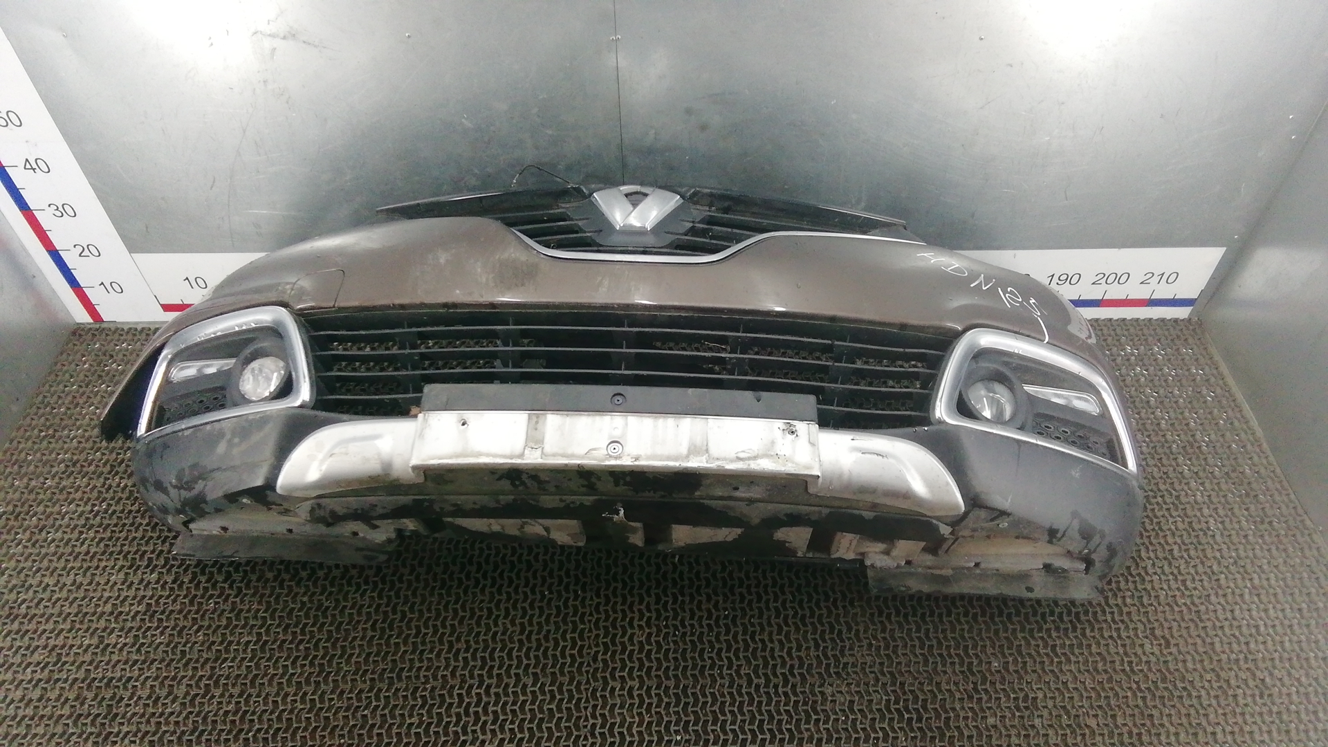 Бампер передний Renault Captur
