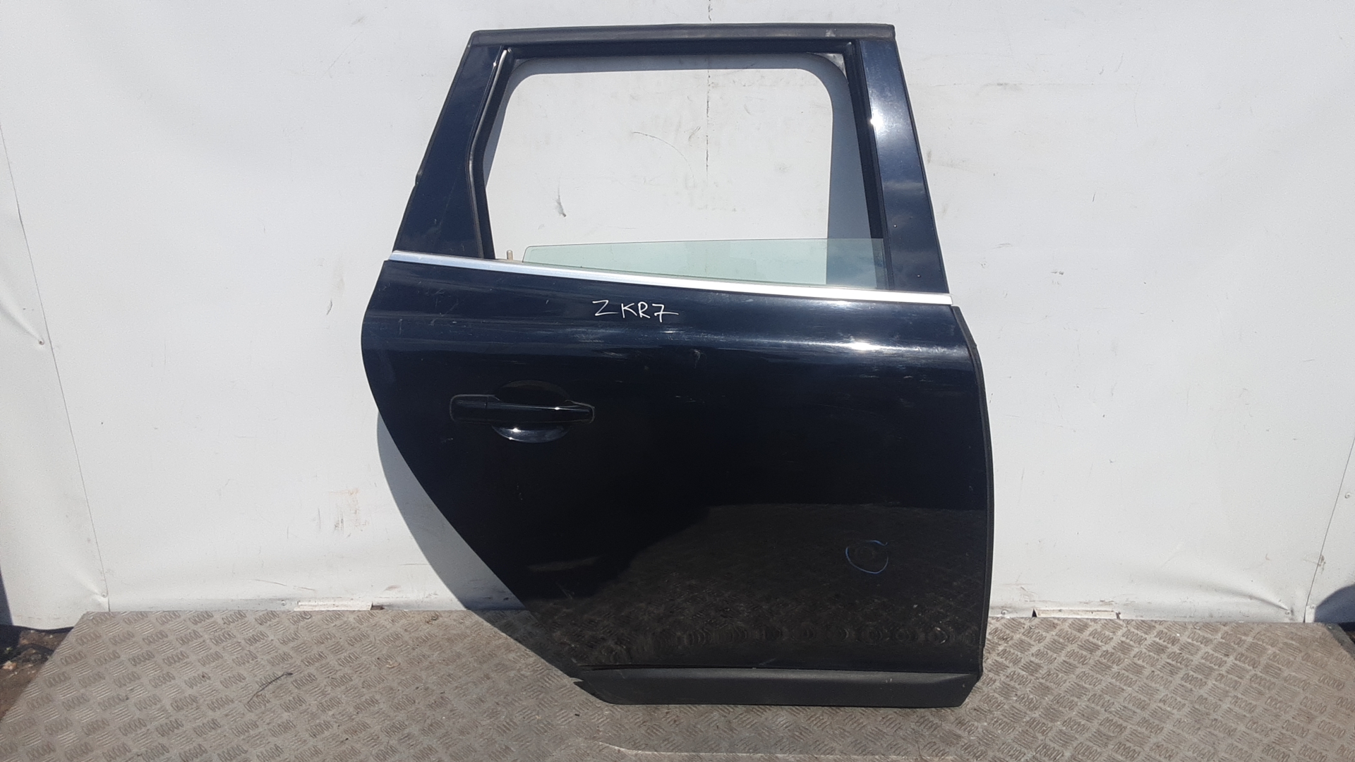 Дверь задняя правая Volvo XC60 1