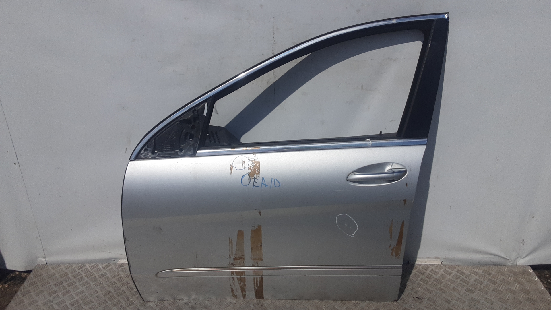 Дверь передняя левая Mercedes-Benz R-Class W251
