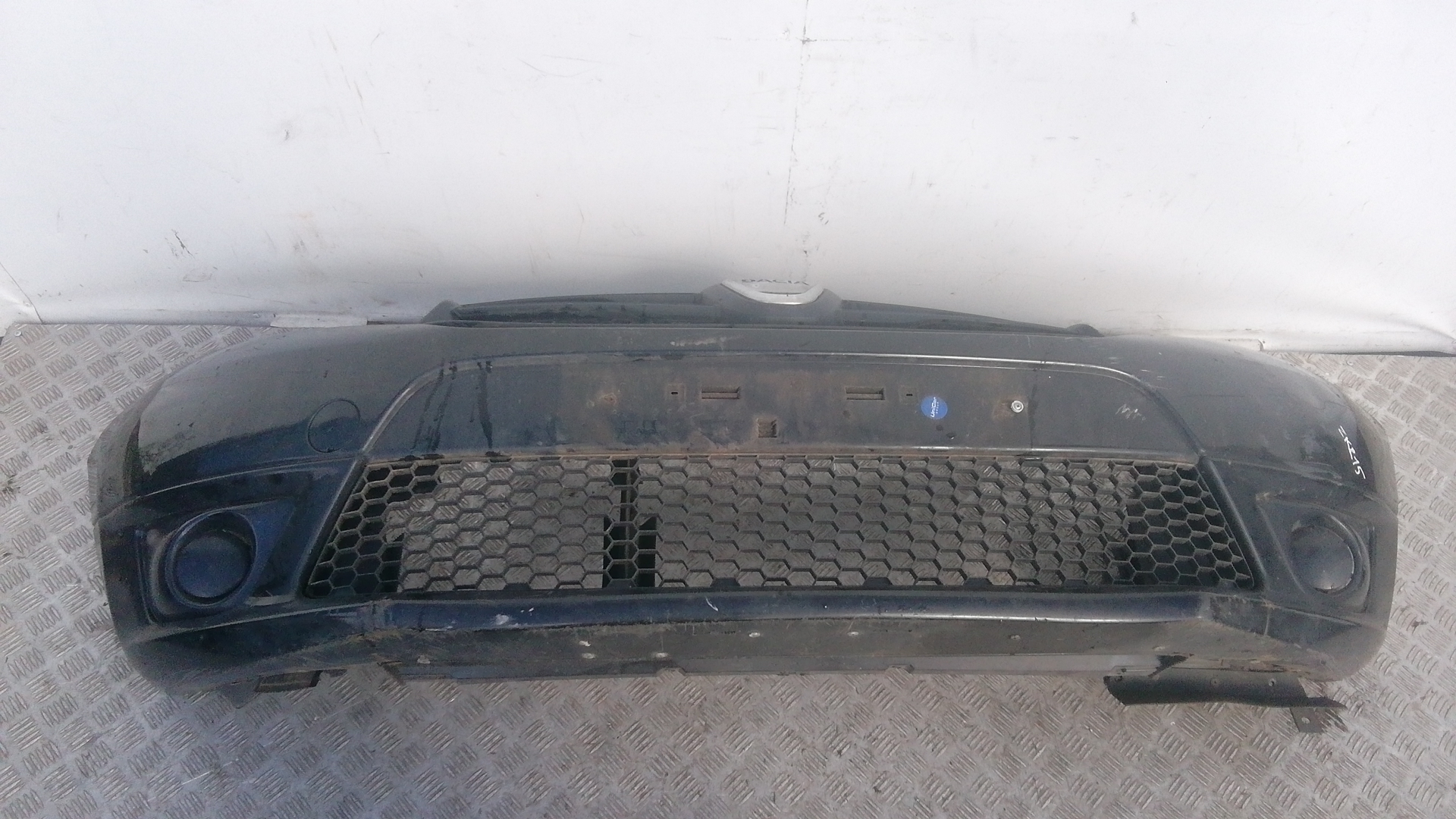 Бампер передний Dacia Sandero 2