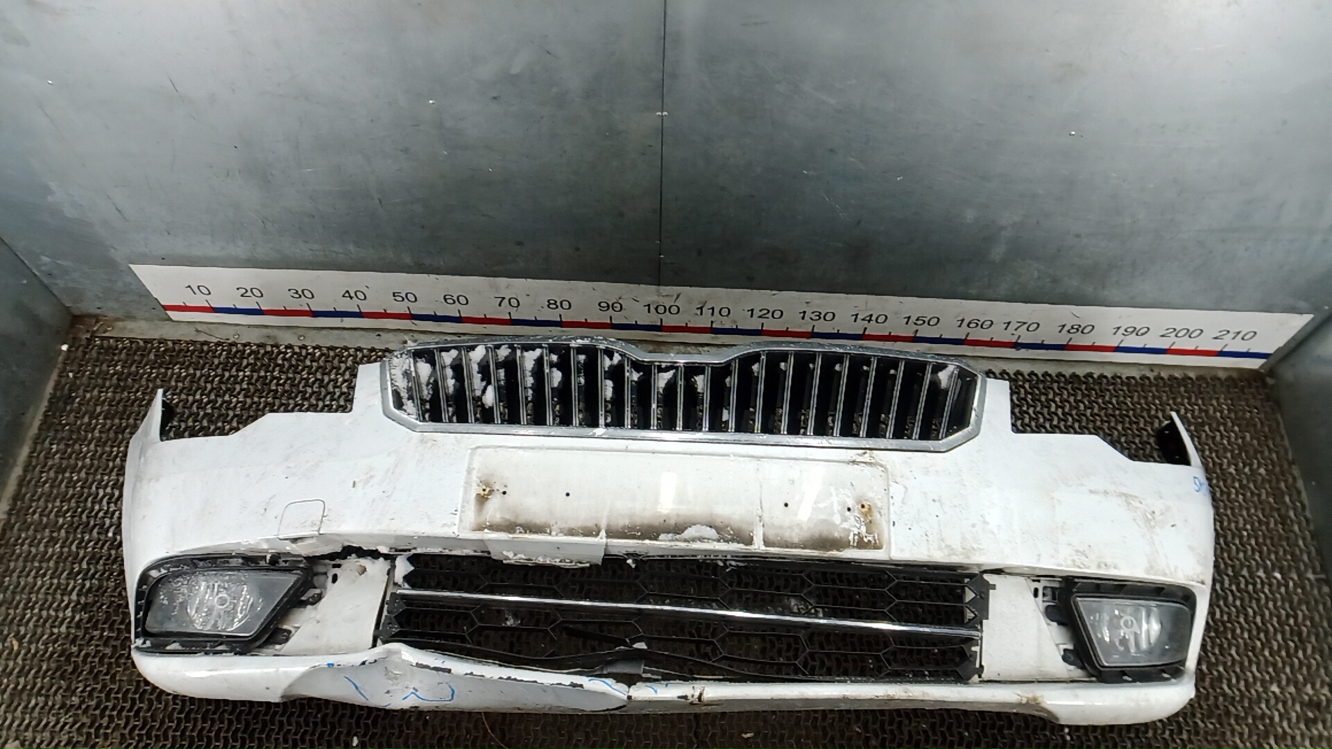 Бампер передний Skoda Superb 2