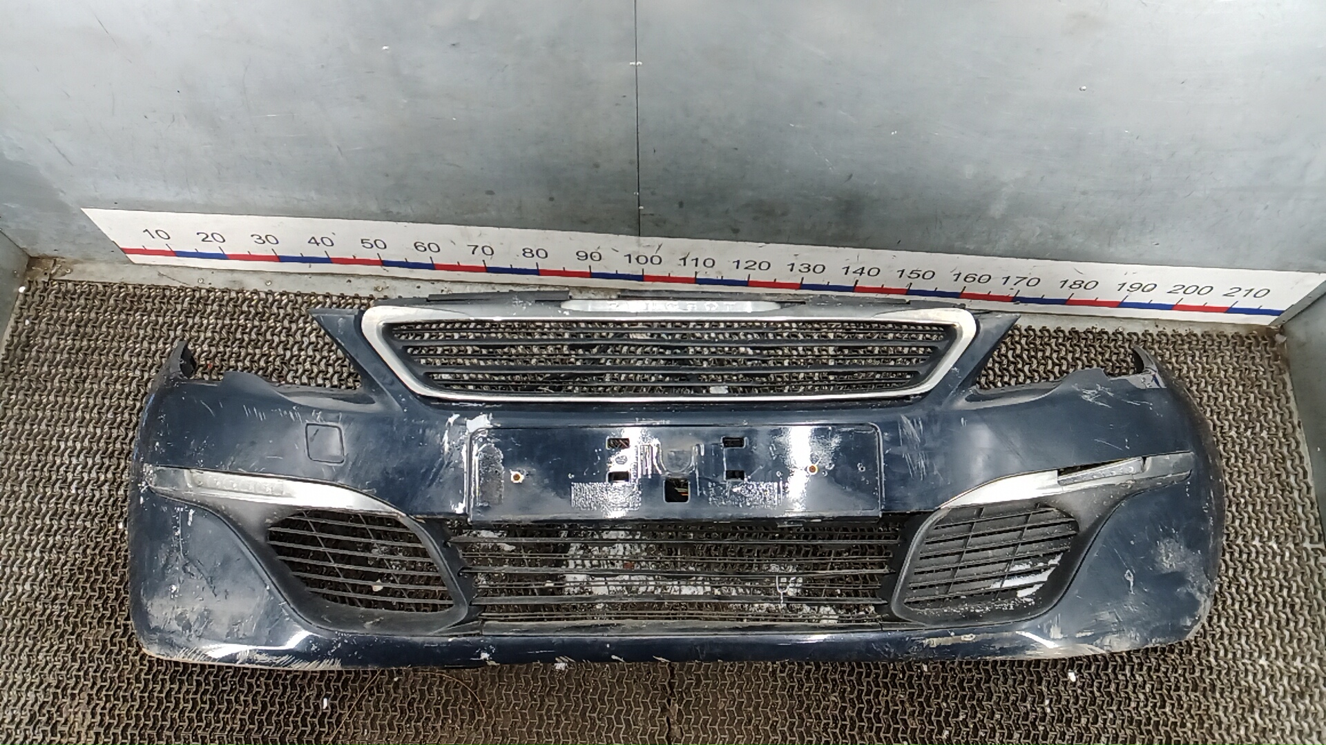 Бампер передний Peugeot 308 2