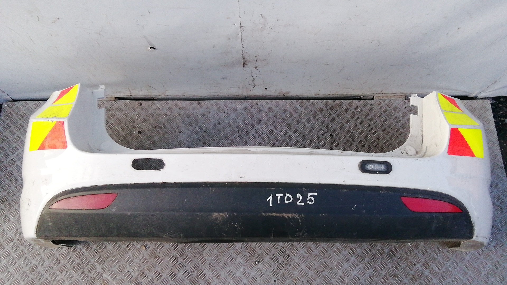 Бампер задний Hyundai i40