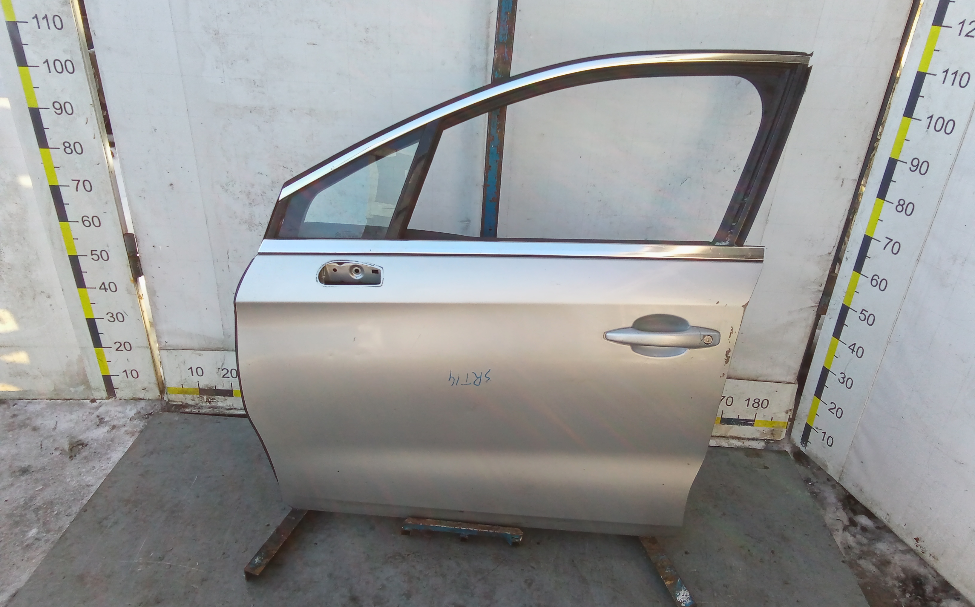 Дверь передняя левая Citroen DS 4 1