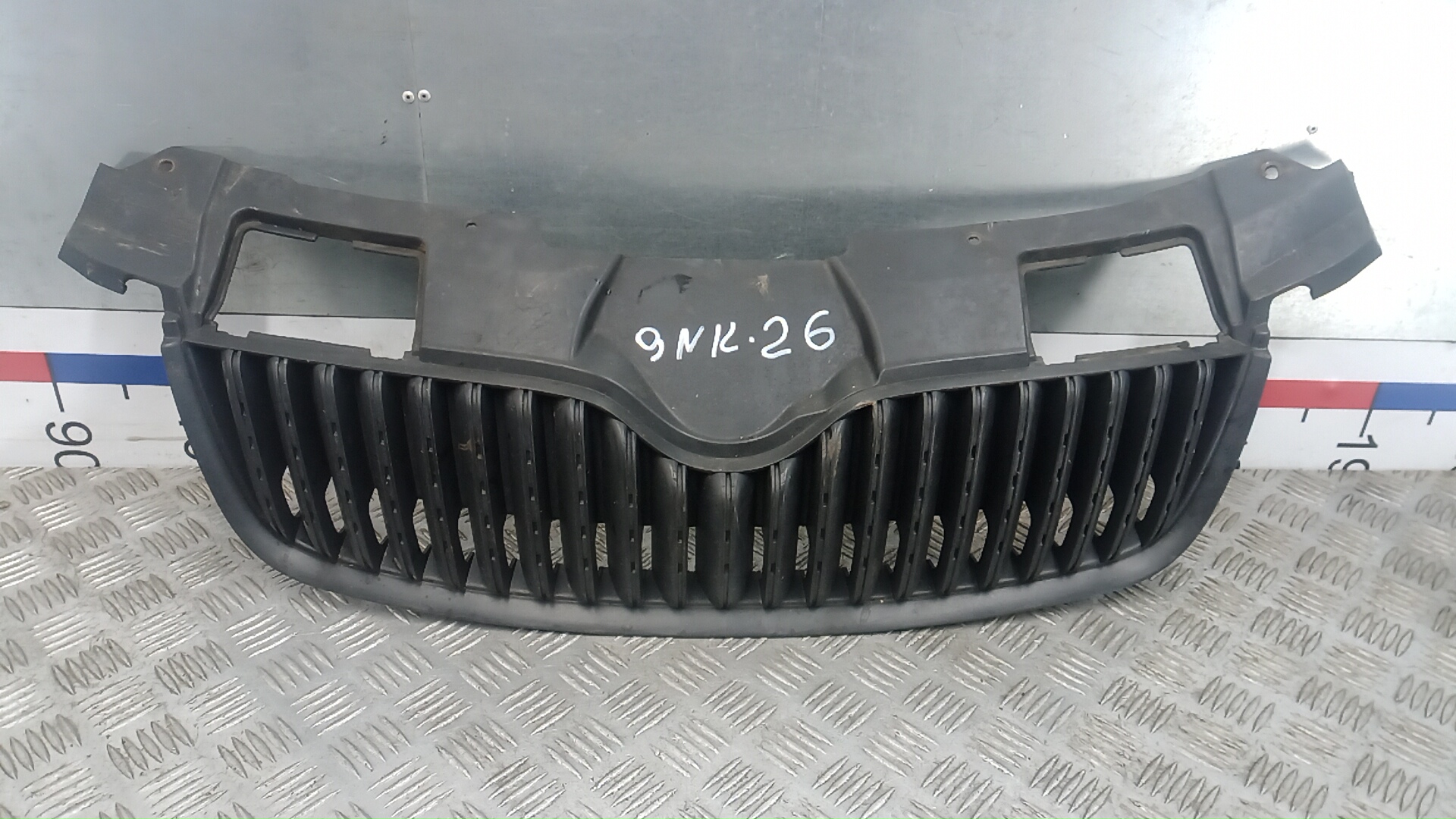 Решетка радиатора Skoda Fabia 2