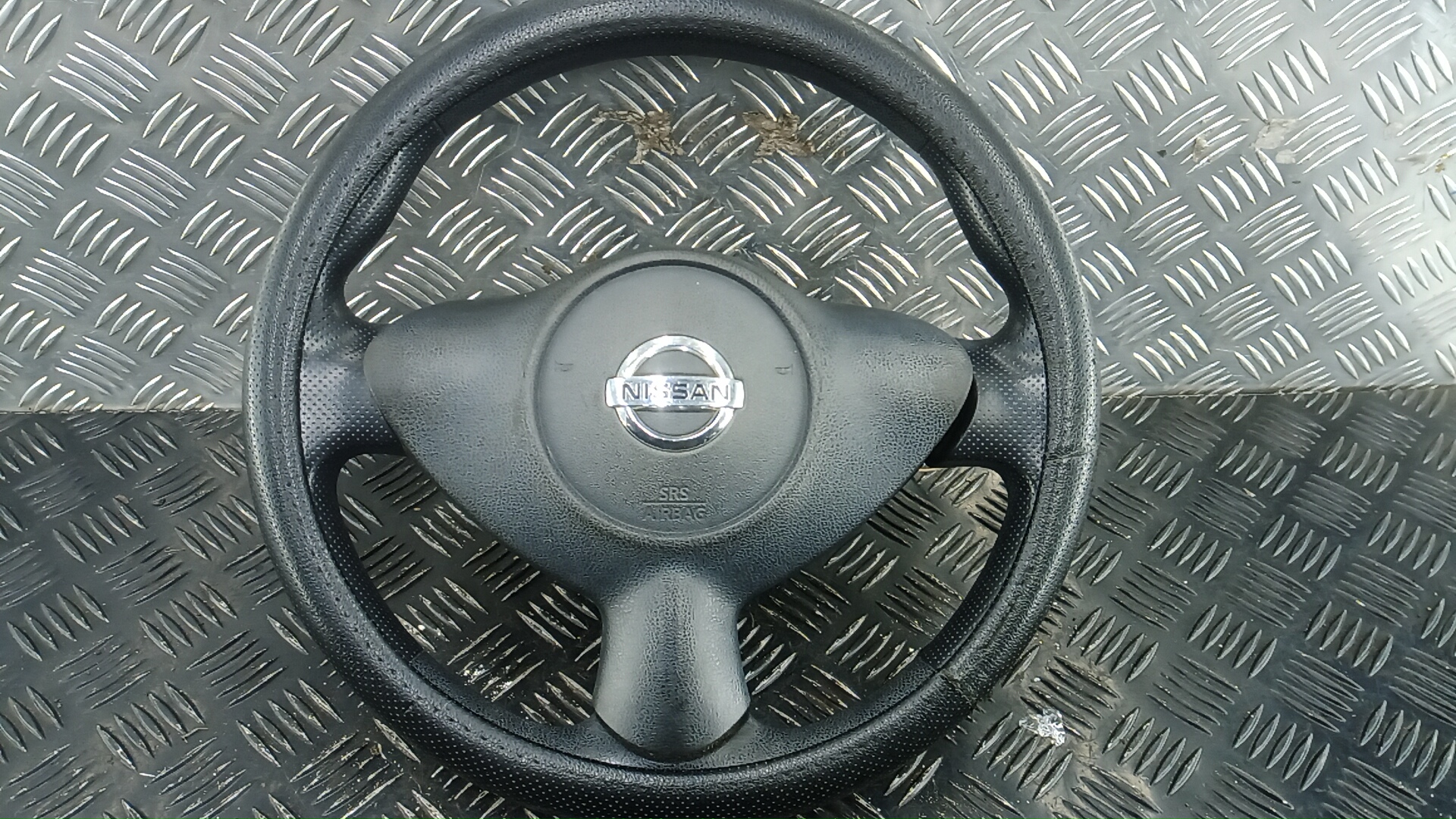 Руль Nissan Juke F15
