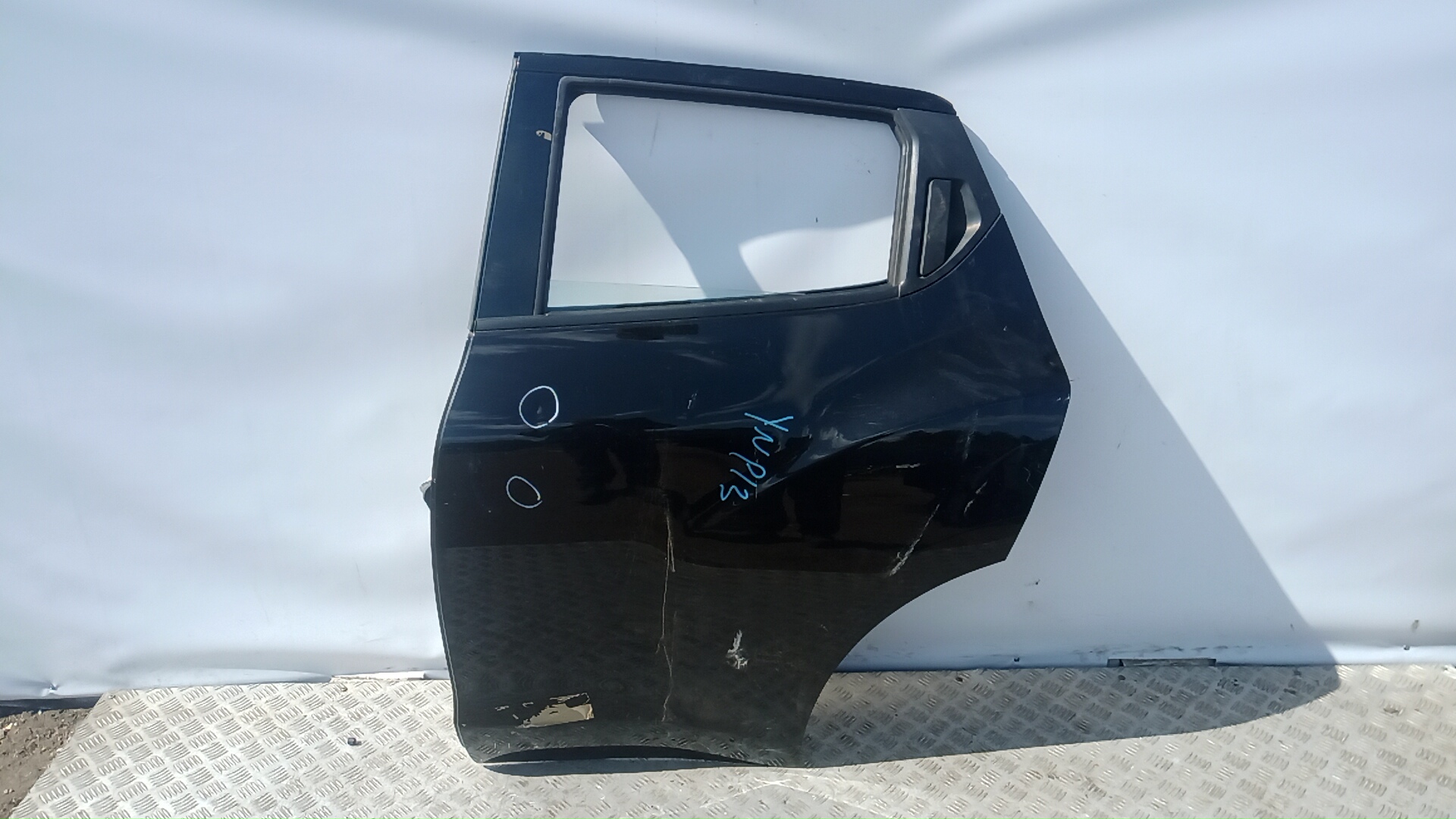 Дверь задняя левая Nissan Juke F15