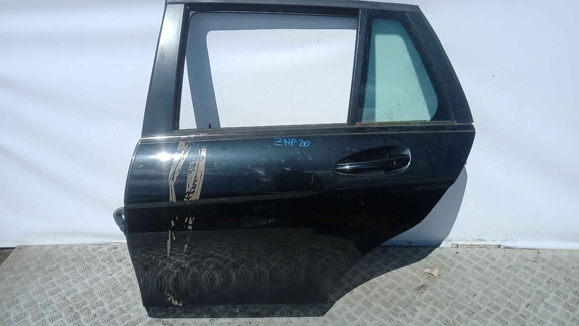 Дверь задняя левая Mercedes-Benz C-Class W204