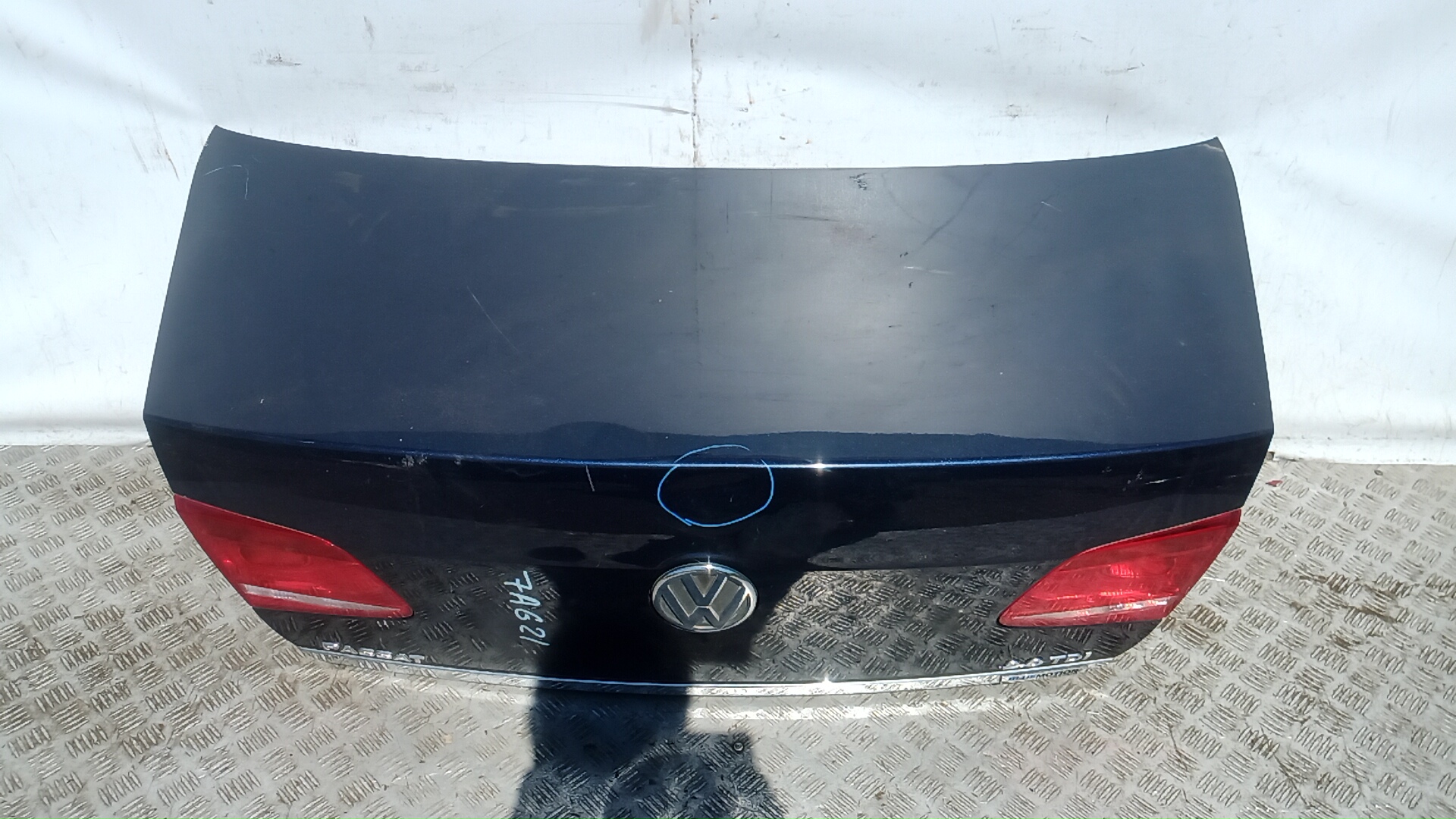 Крышка багажника Volkswagen Passat B7