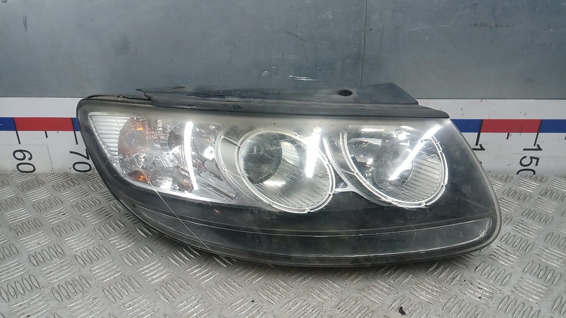 Фара правая Hyundai Santa Fe 2