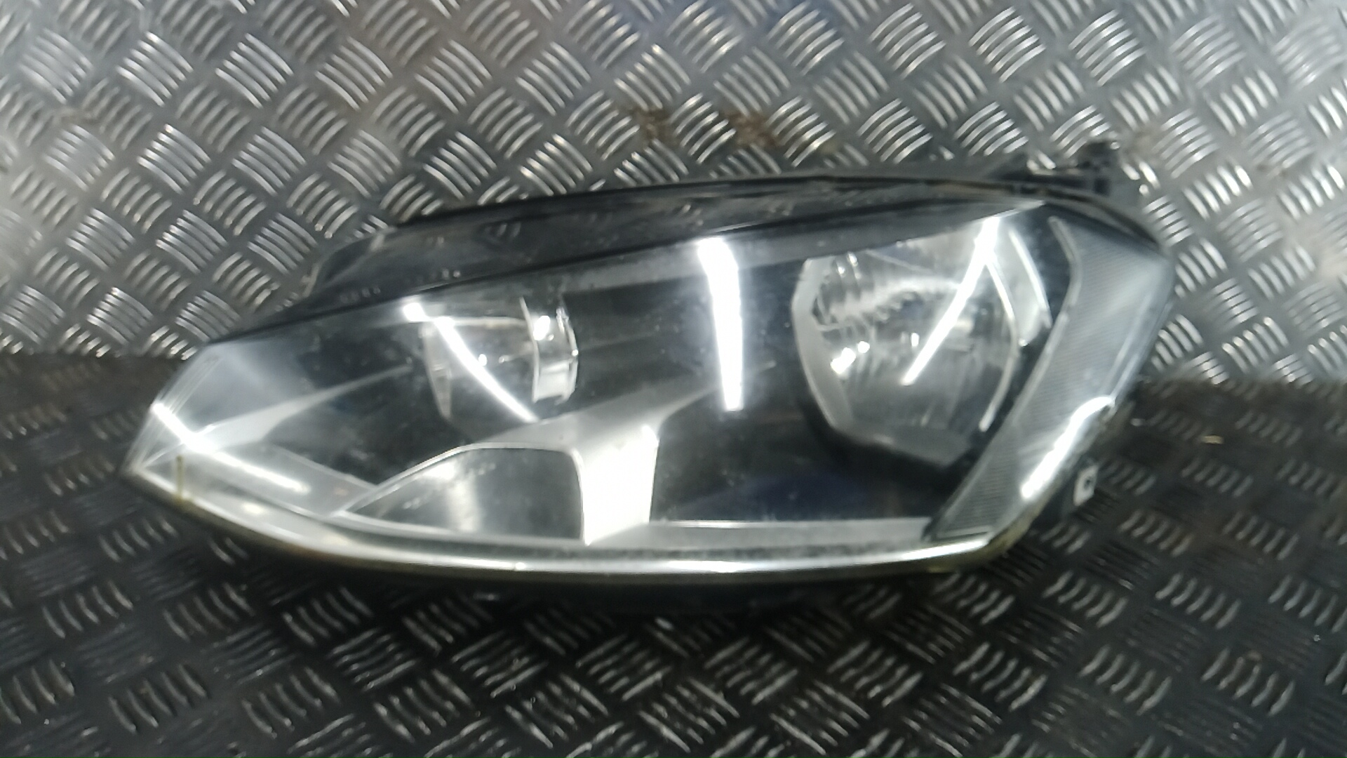 Фара левая Volkswagen Golf 7