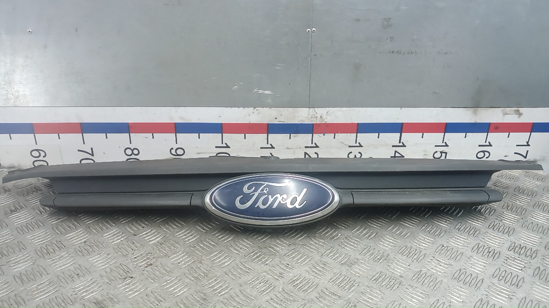 Решетка радиатора Ford Transit Custom