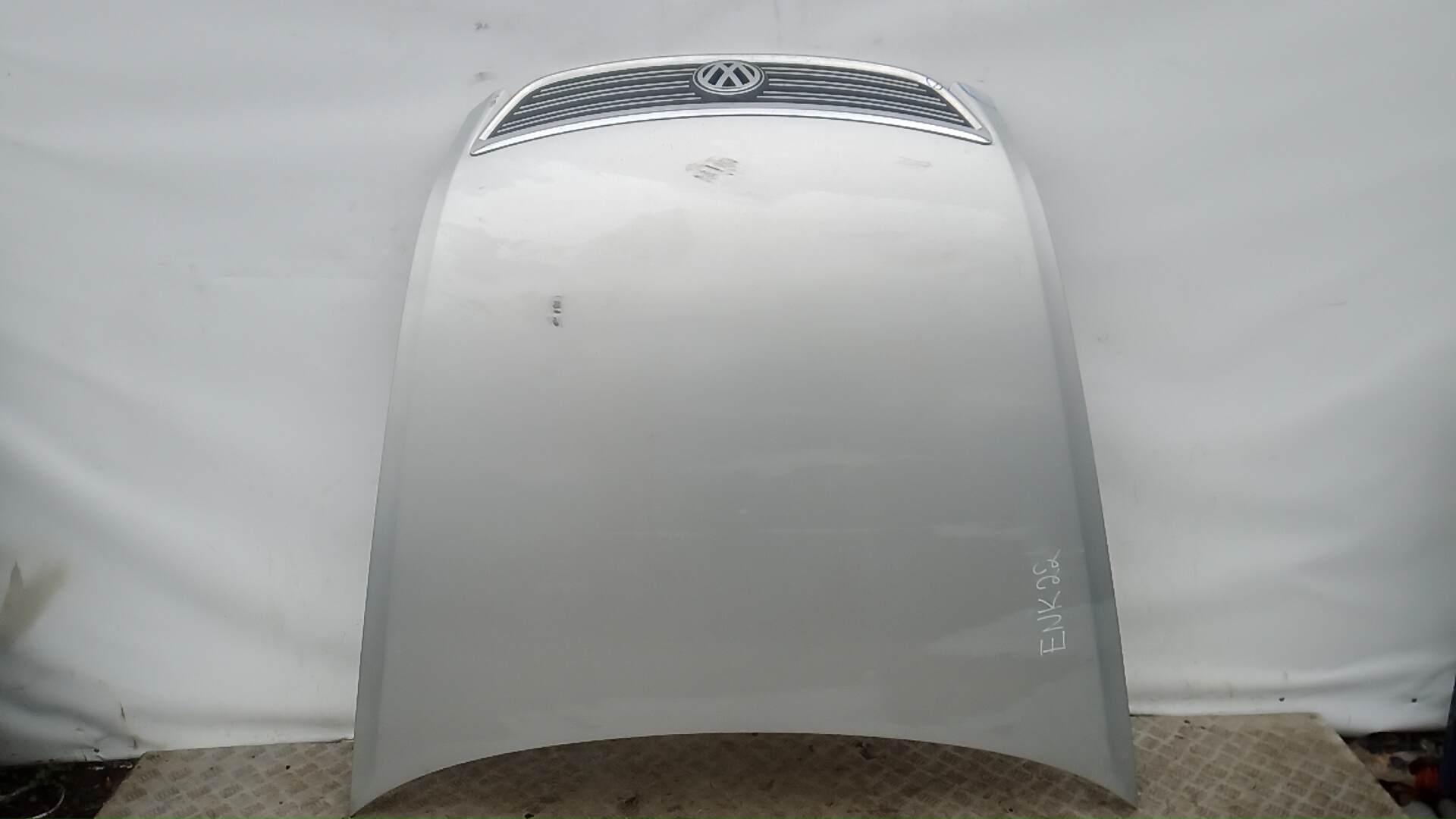 Капот Volkswagen Phaeton 1