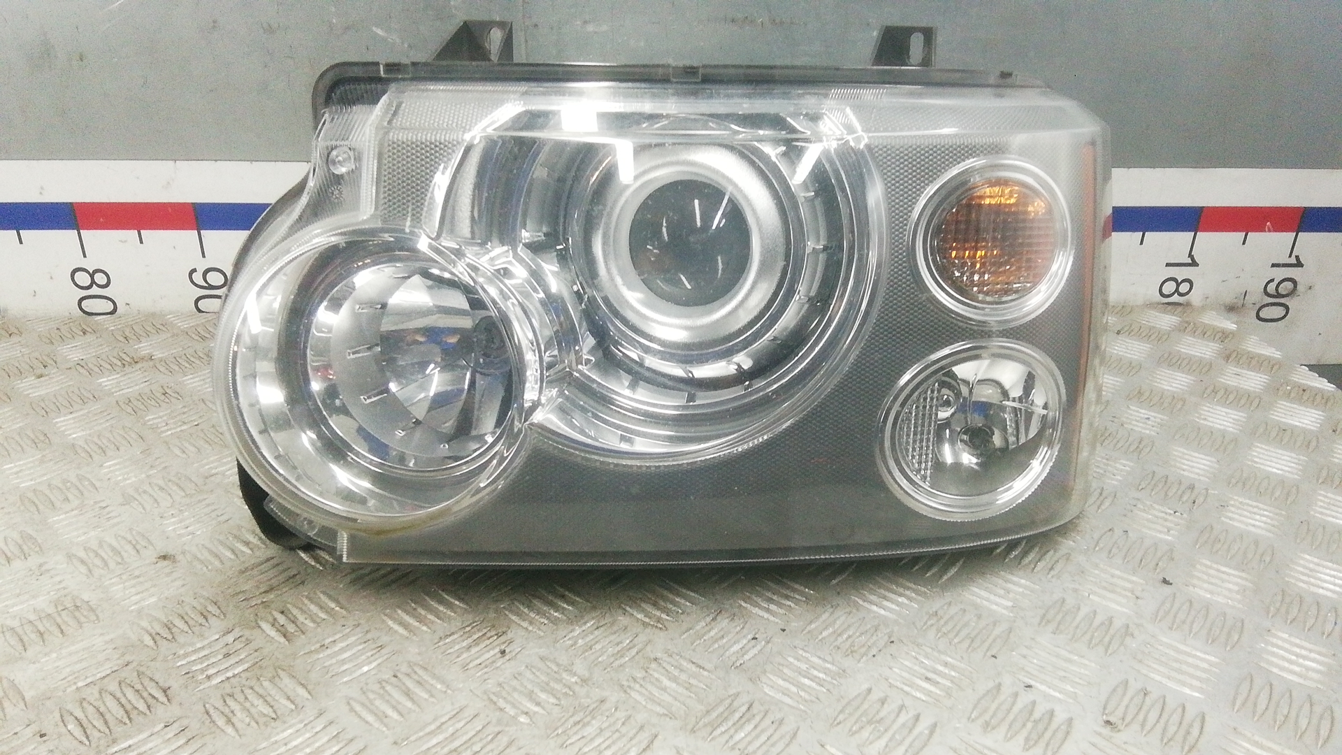 Фара левая Land Rover Range Rover 3