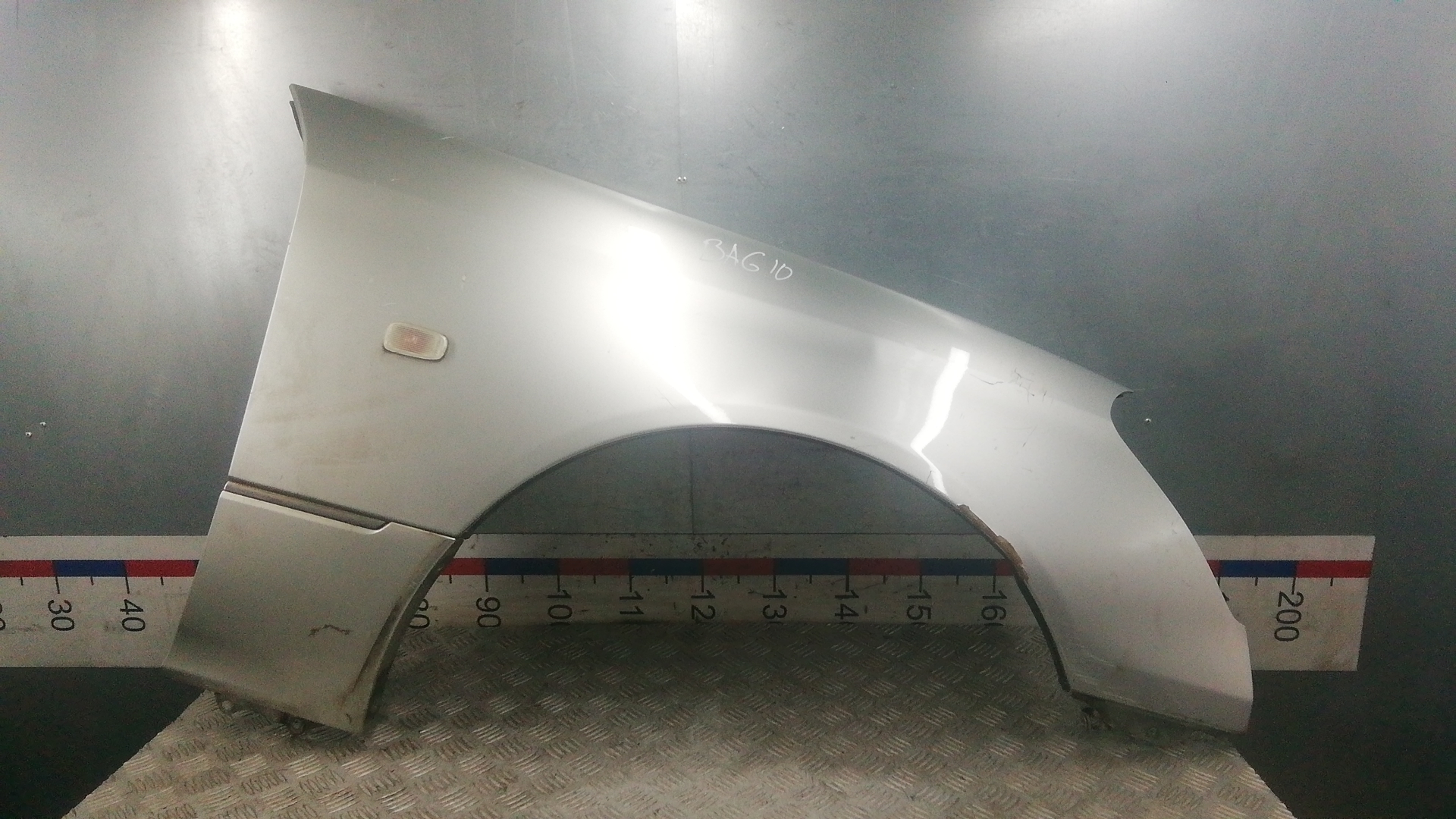 Крыло переднее правое Lexus LS 3