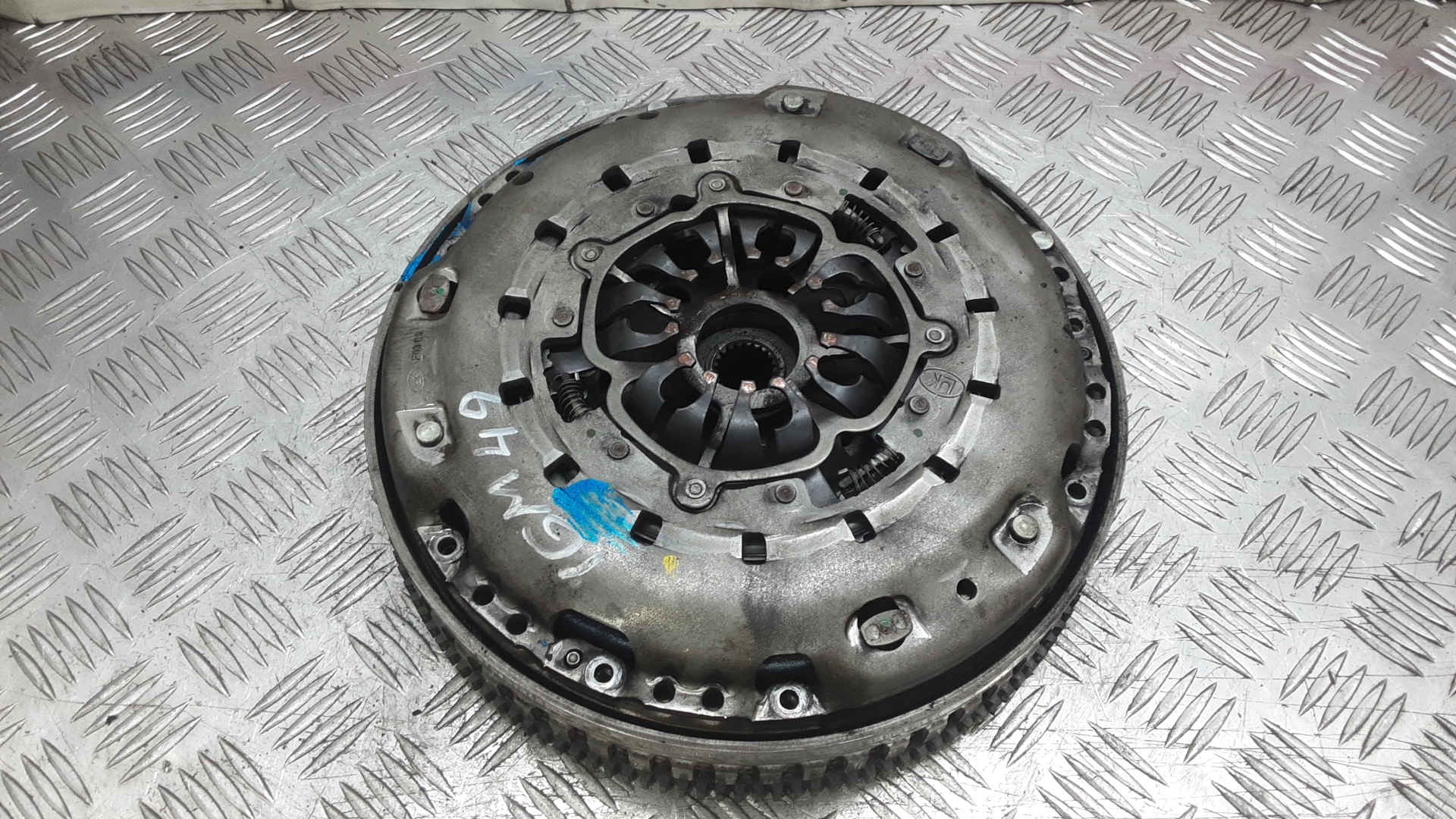 Маховик демпферный дизельный Nissan Qashqai J10 +2