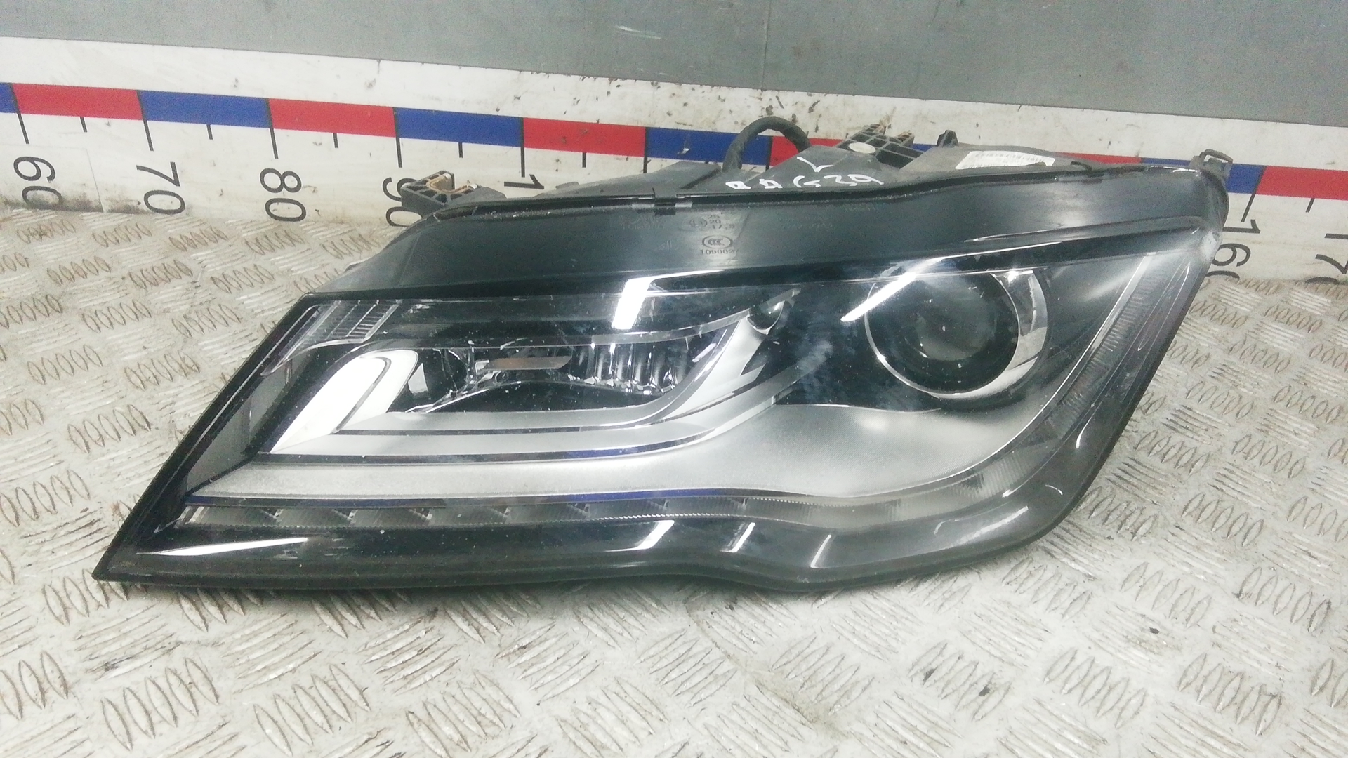 Фара левая Audi A7 1