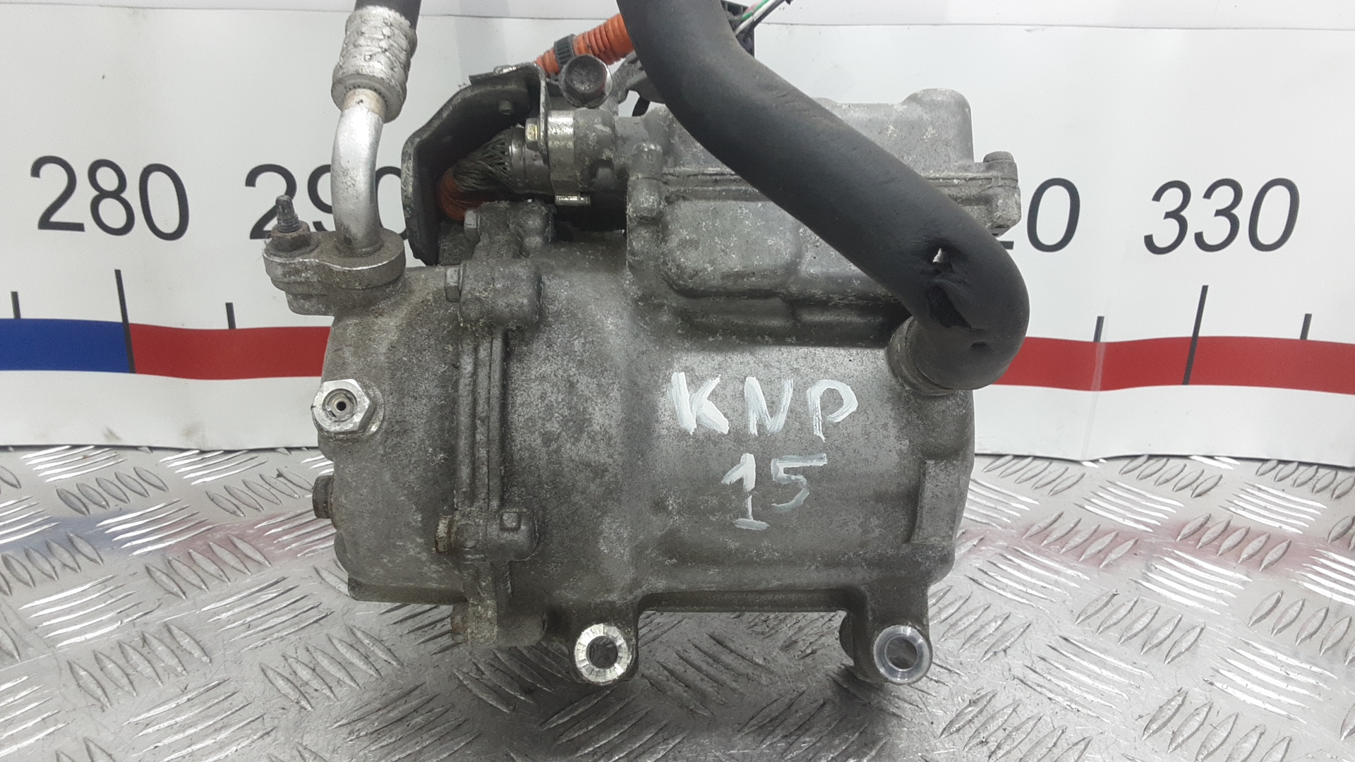 Компрессор кондиционера бензиновый Mitsubishi Outlander 3 GF0W
