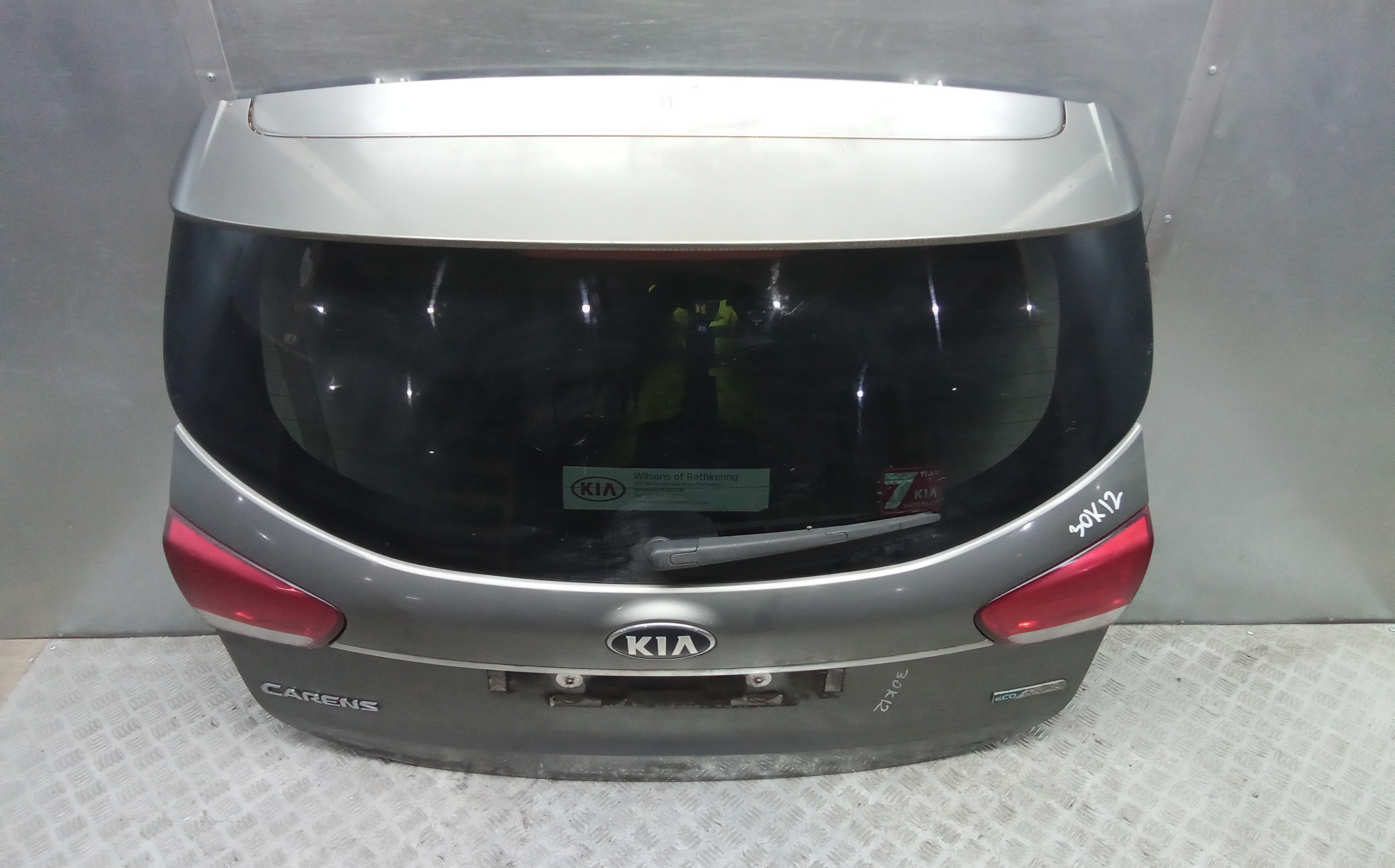Дверь 3-5 Kia Carens 4
