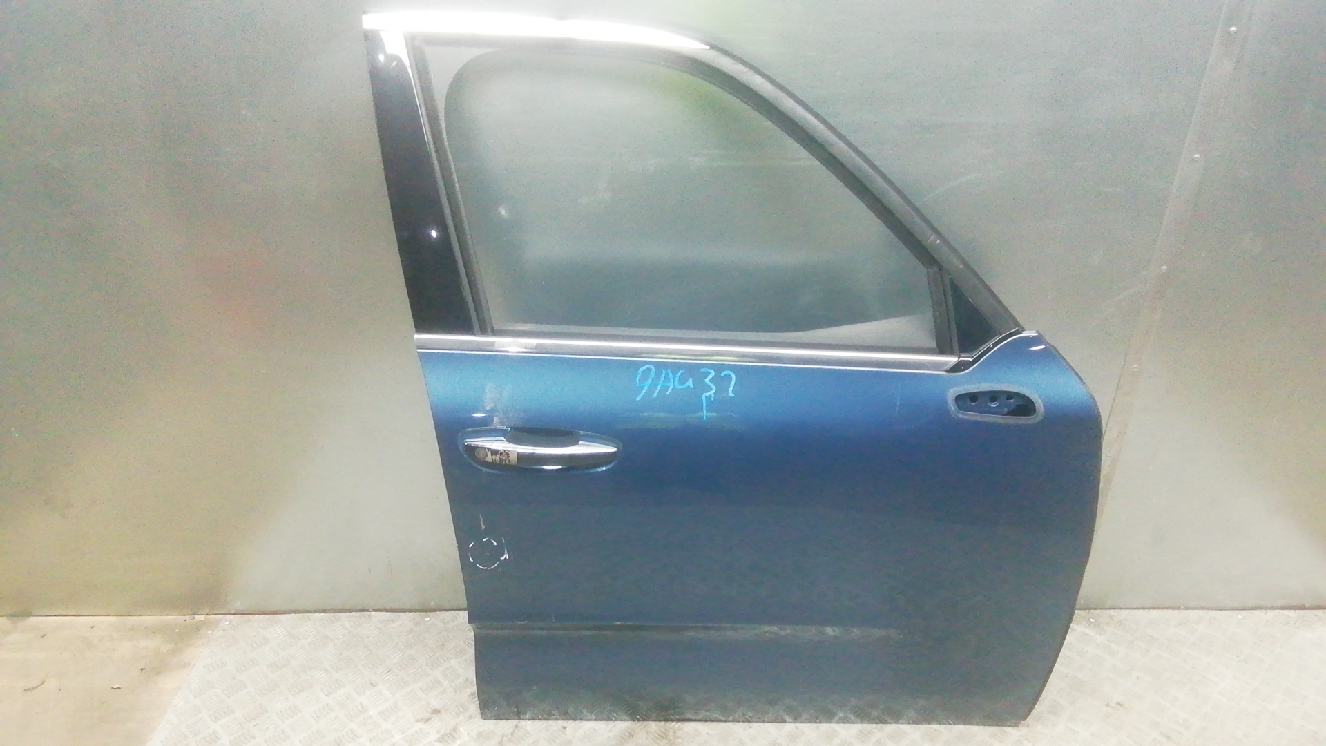Дверь передняя правая Citroen C4 Picasso 2