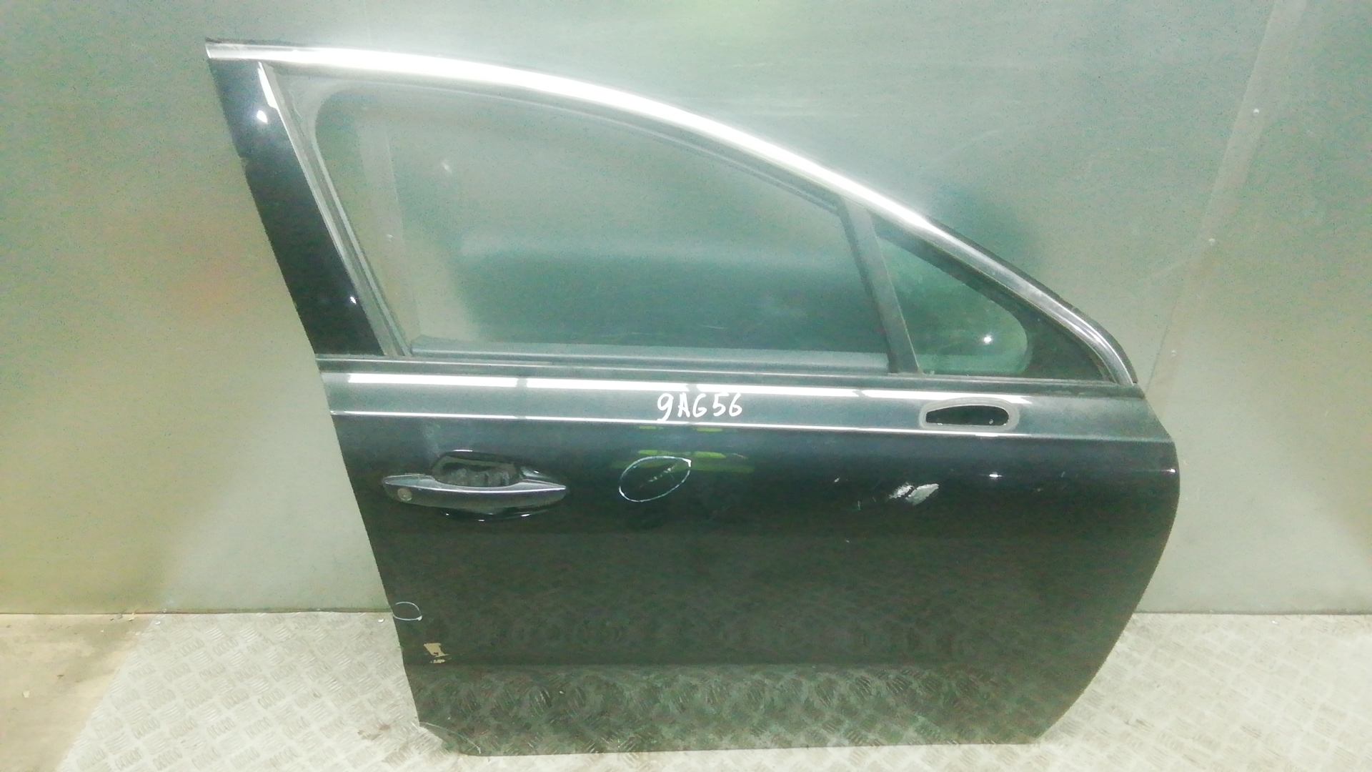 Дверь передняя правая Peugeot 508 1