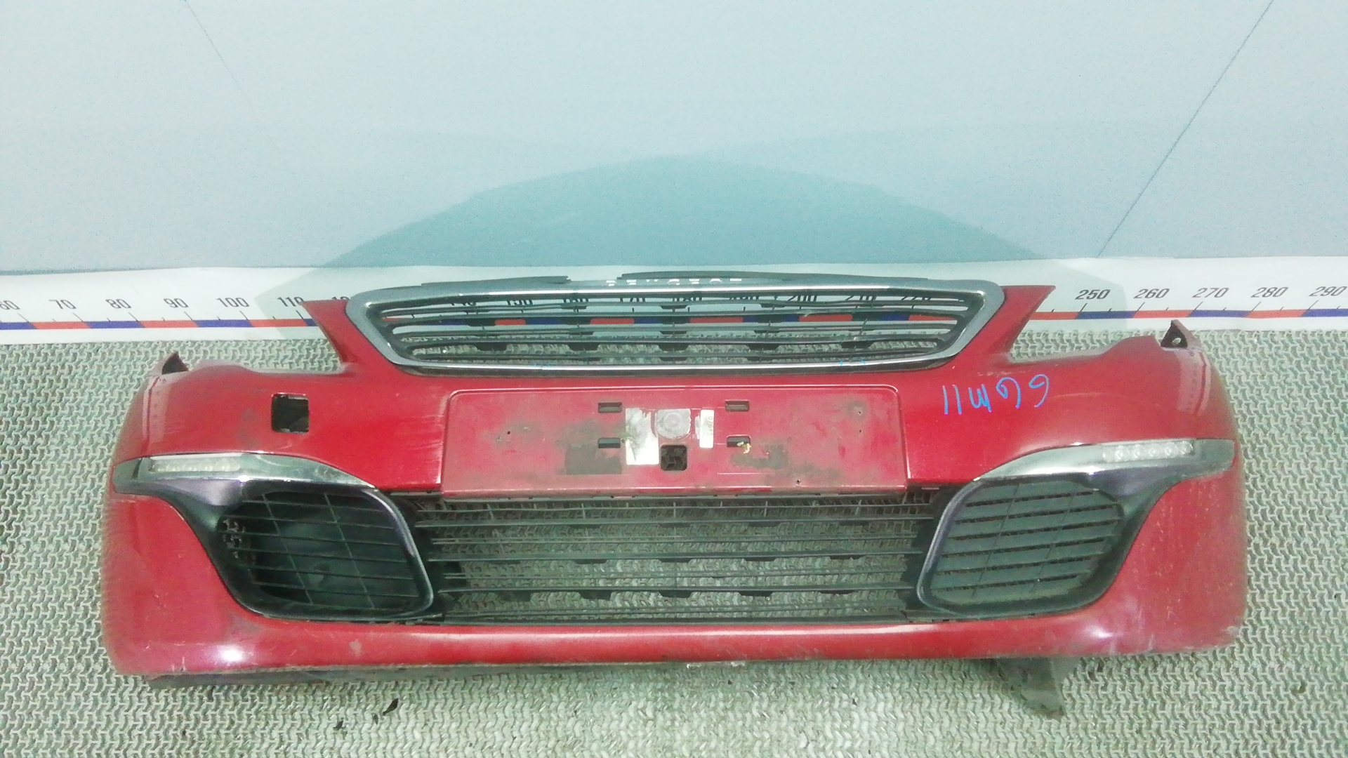 Бампер передний Peugeot 308 2