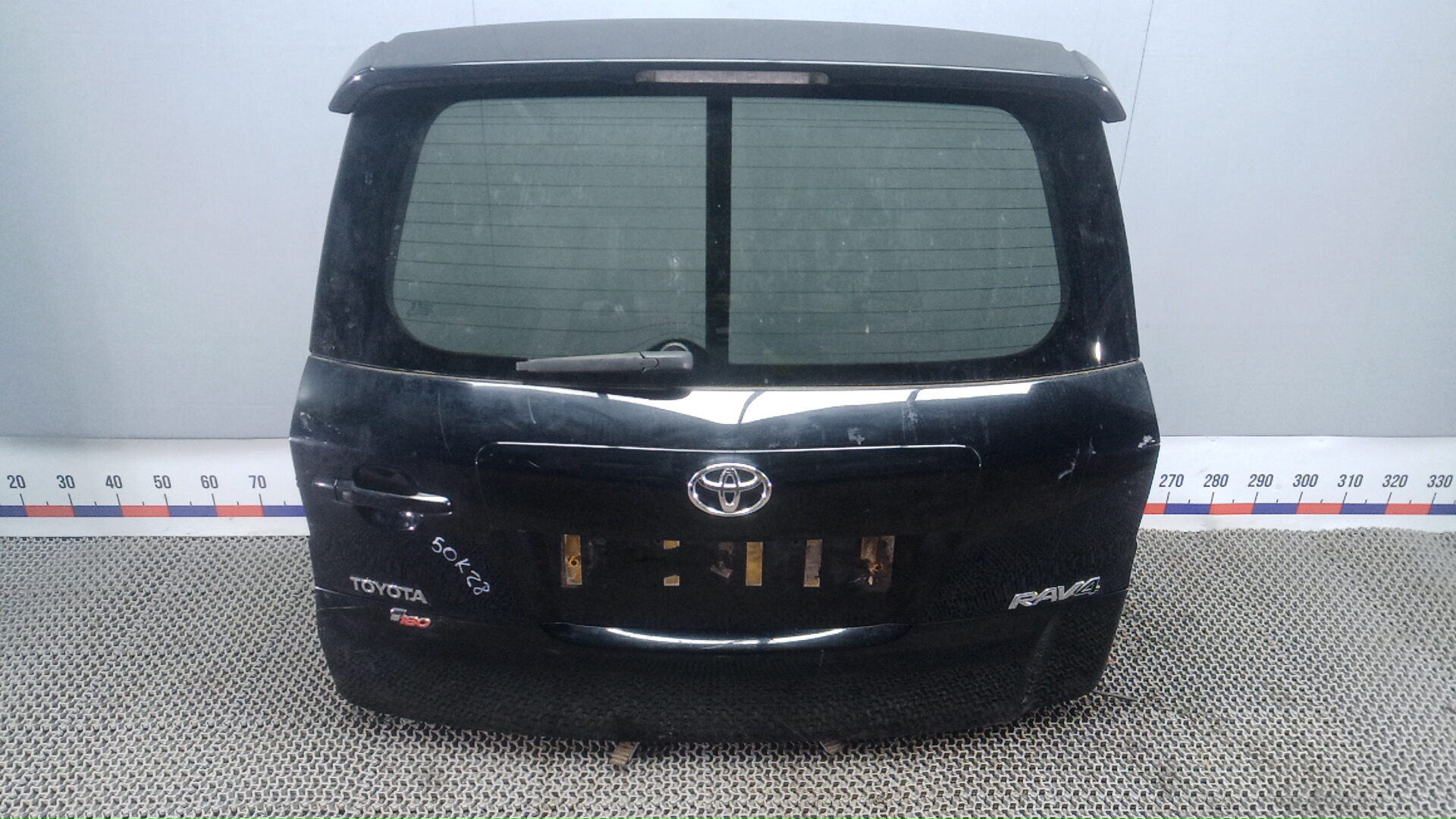 Дверь 3-5 Toyota RAV4 XA30
