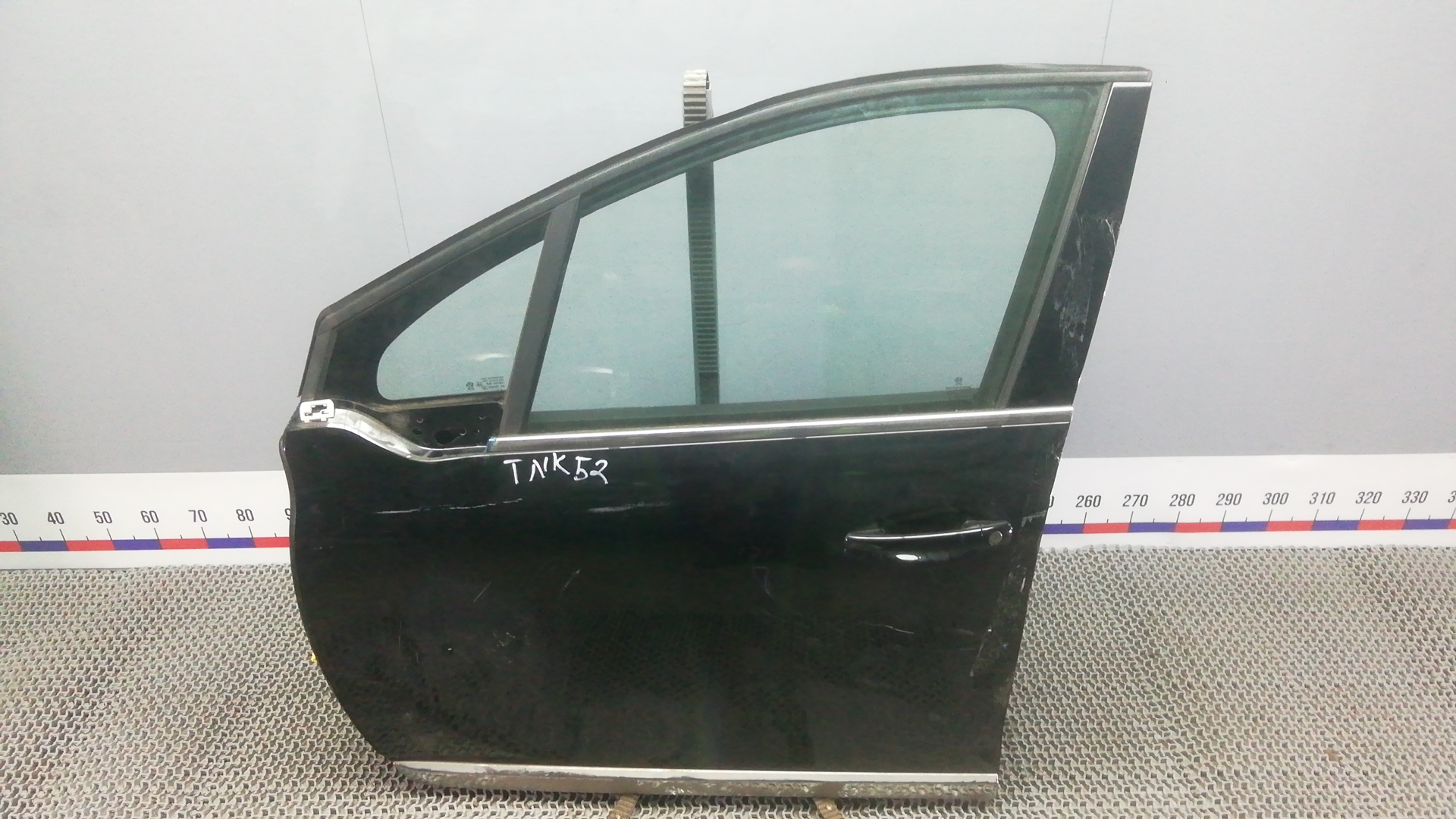 Дверь передняя левая Peugeot 2008