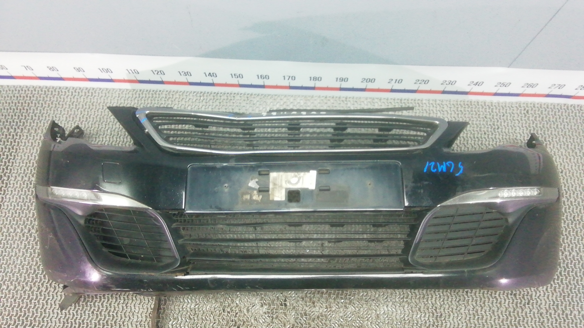 Бампер передний Peugeot 308 2
