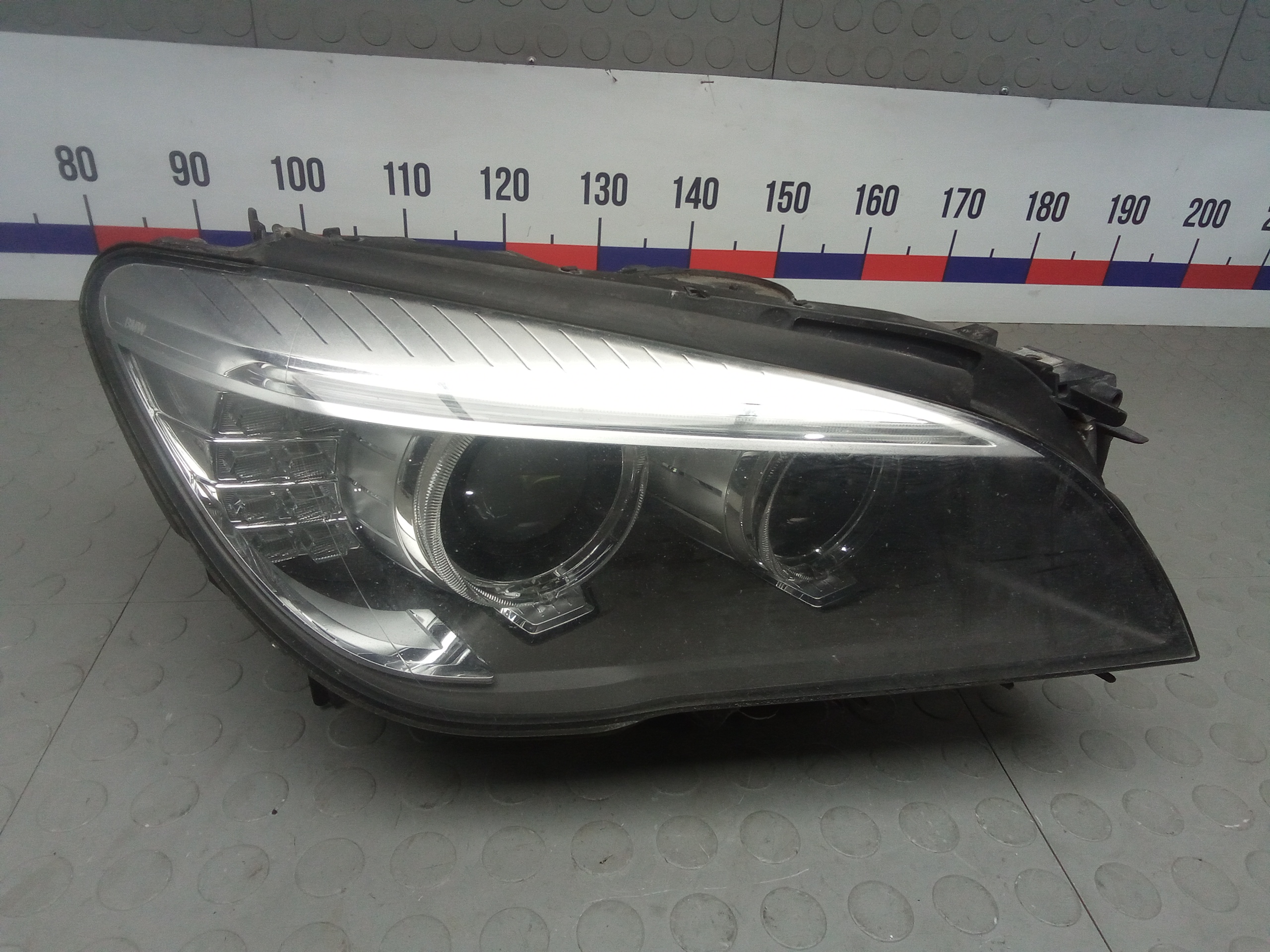 Фара правая BMW 7 Series F01