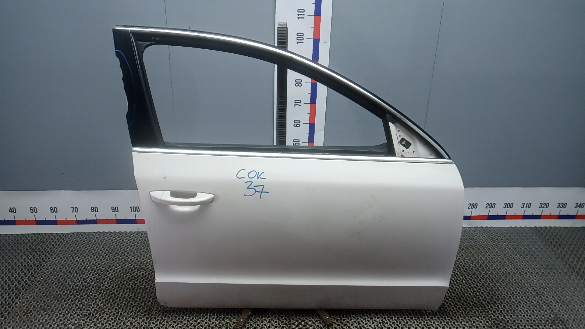 Дверь передняя правая Skoda Superb 2