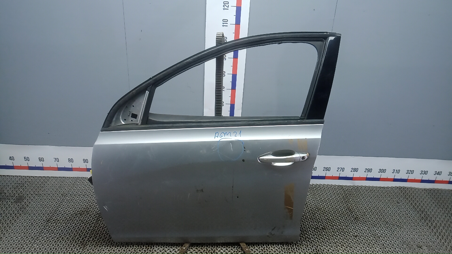Дверь передняя левая Peugeot 308 2