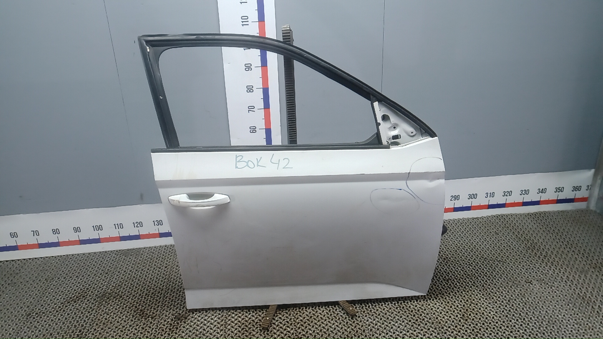 Дверь передняя правая Skoda Fabia 3