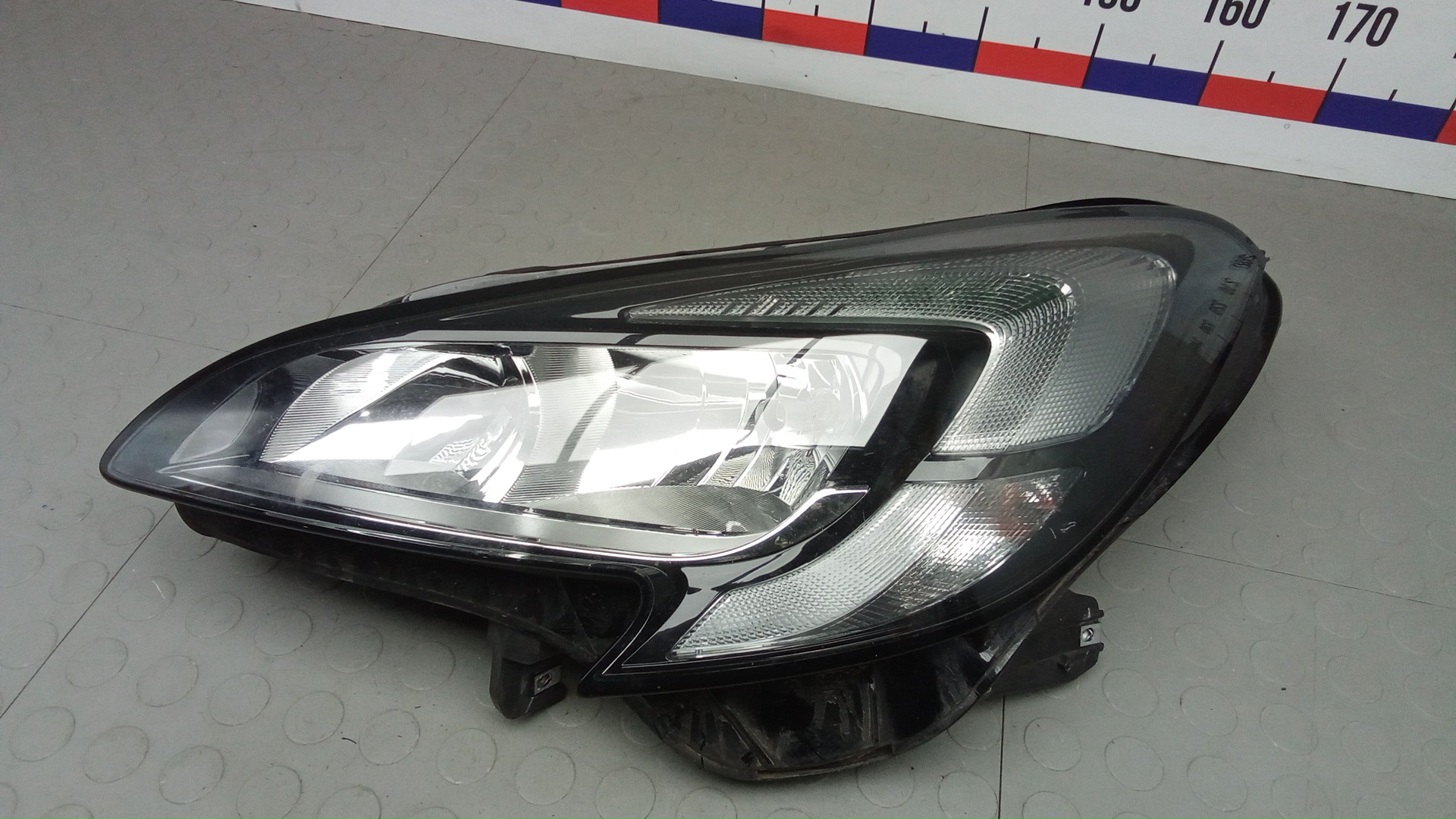 Фара левая Opel Corsa E