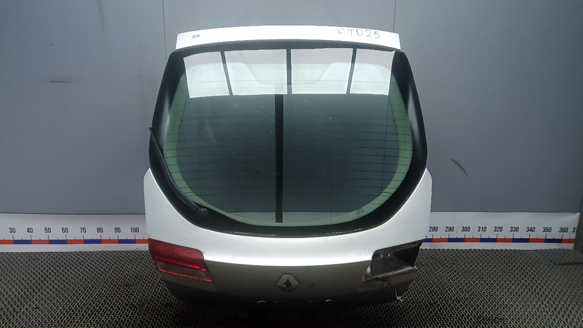 Дверь 3-5 Renault Laguna 3